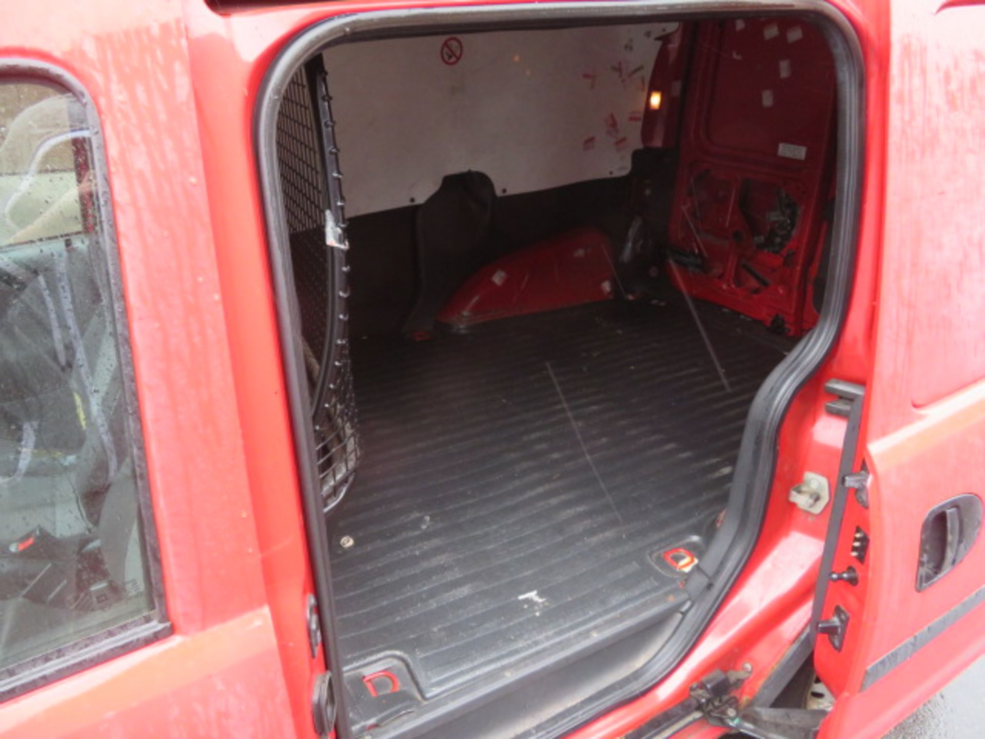 WN09 YUU - VAUXHALL COMBO VAN - FIRST REGISTERED 1 - Image 3 of 6