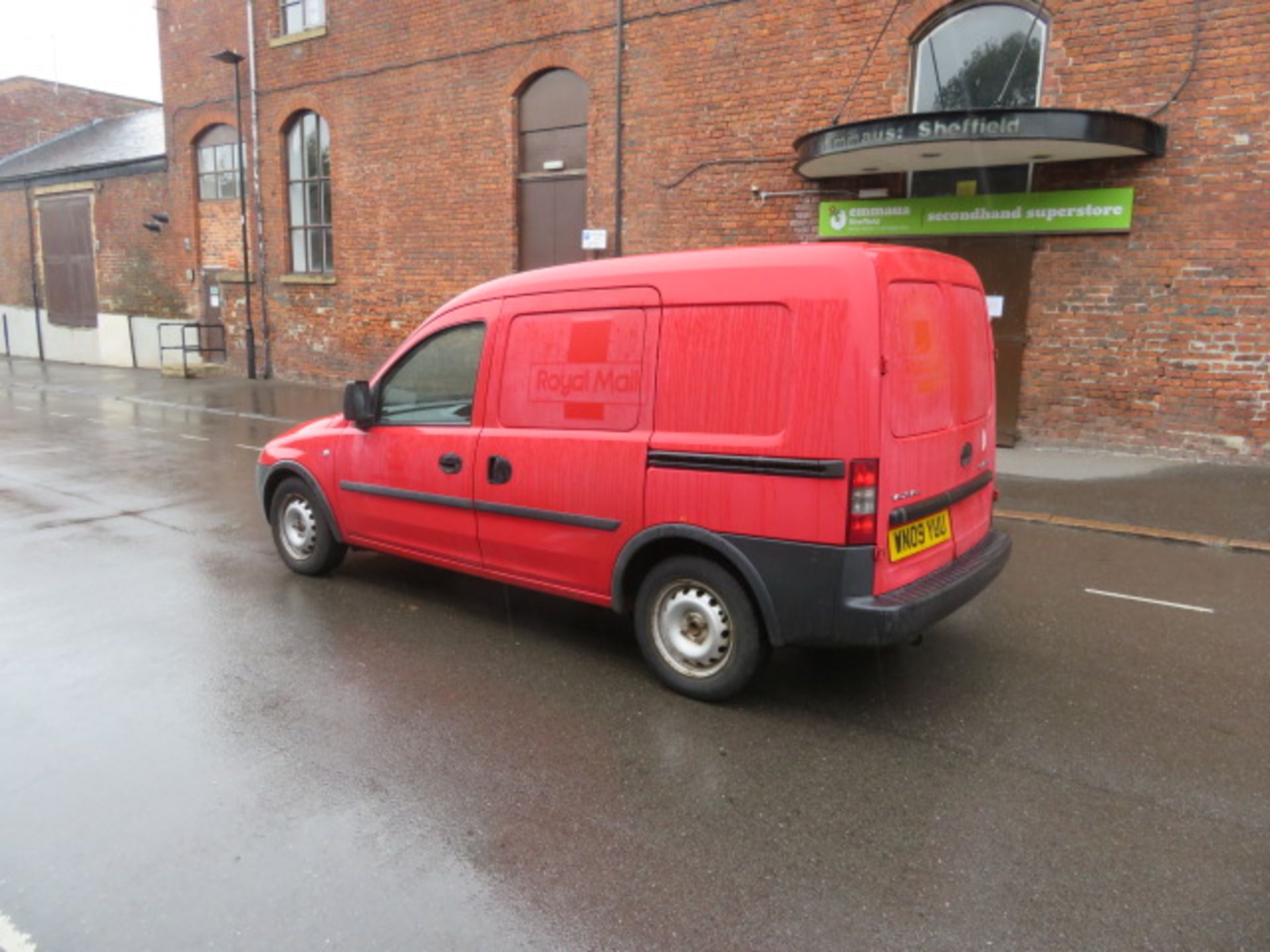 WN09 YUU - VAUXHALL COMBO VAN - FIRST REGISTERED 1 - Image 5 of 6