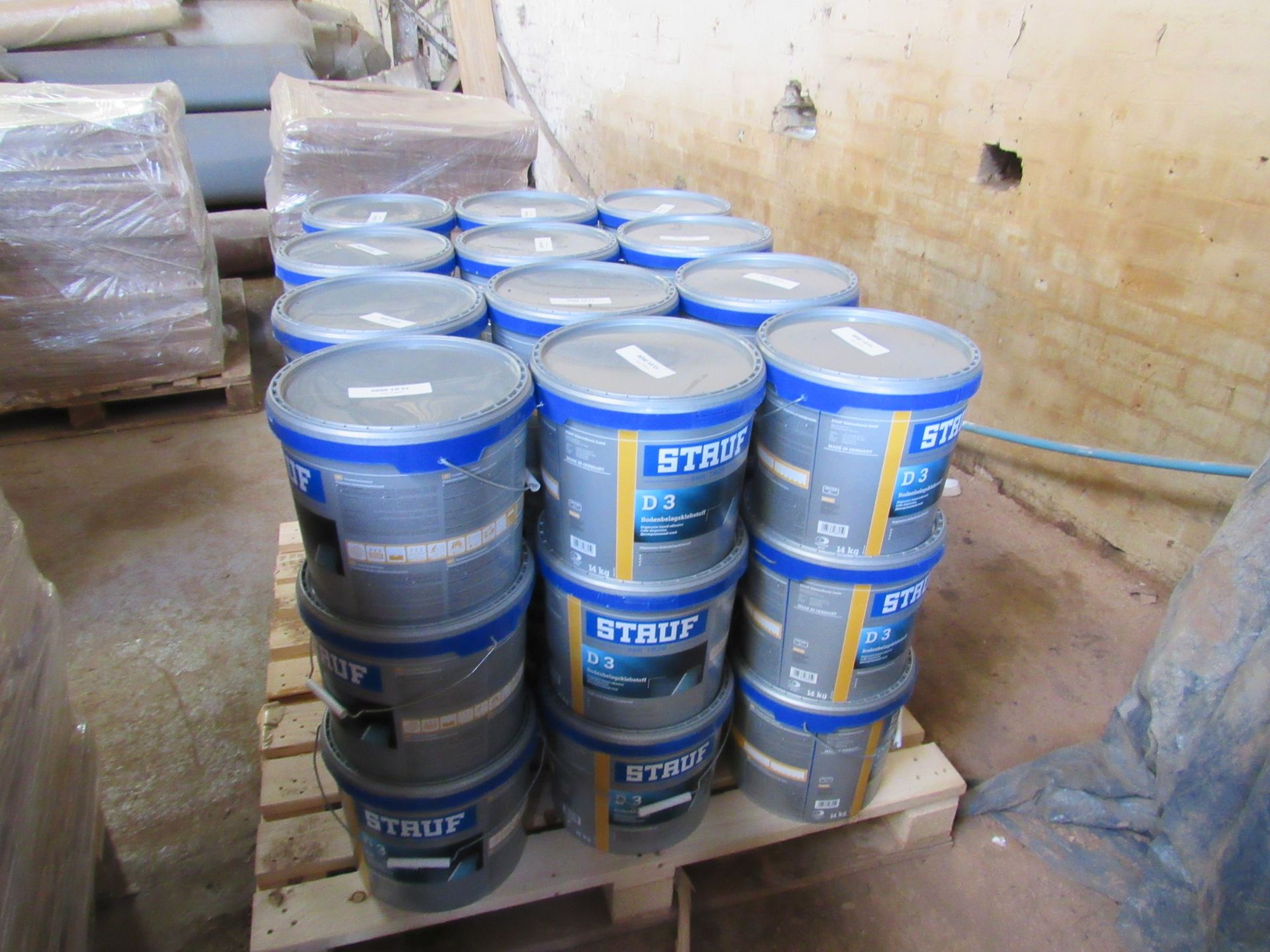 STAUF D3 Universal dispersion-based adhesive for floor coverings, approx. 36tubs to pallet (Unit 1 ,
