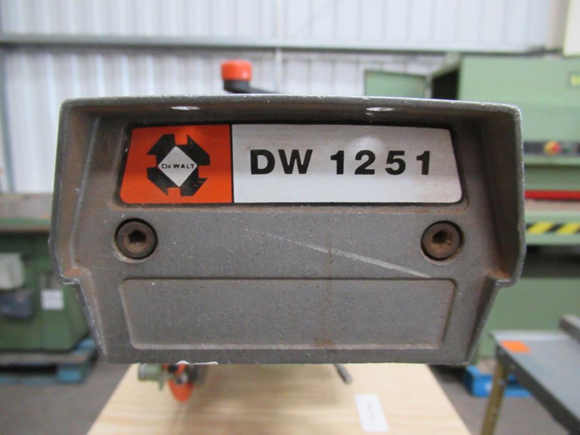 Dealt DW 1251 Cross Cut Saw 240V - Image 5 of 7