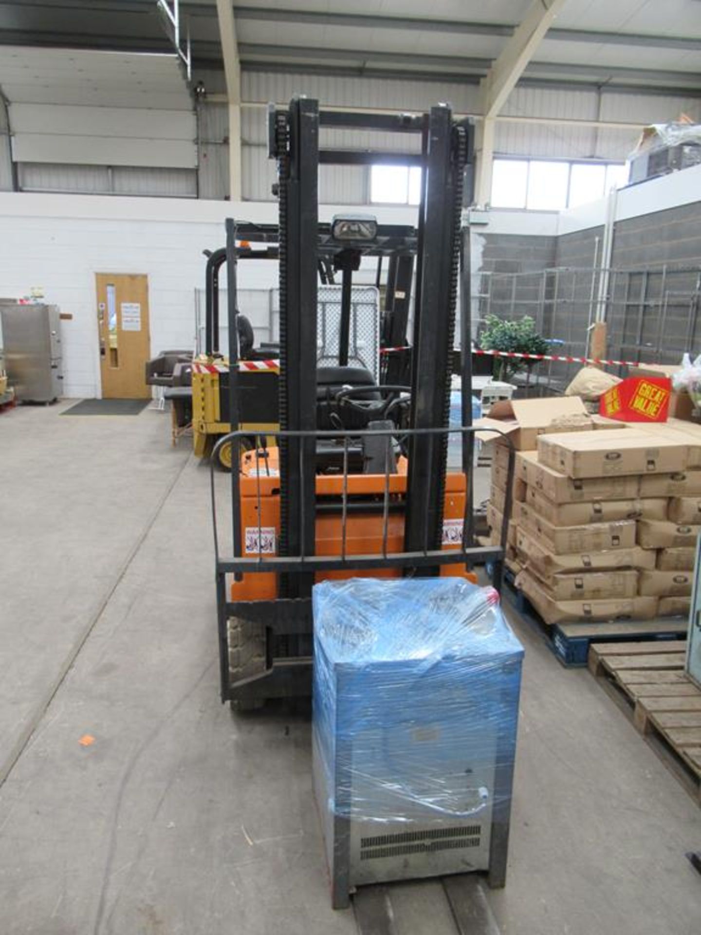 A 1992 Still R50-15 electric forklift - Image 3 of 10