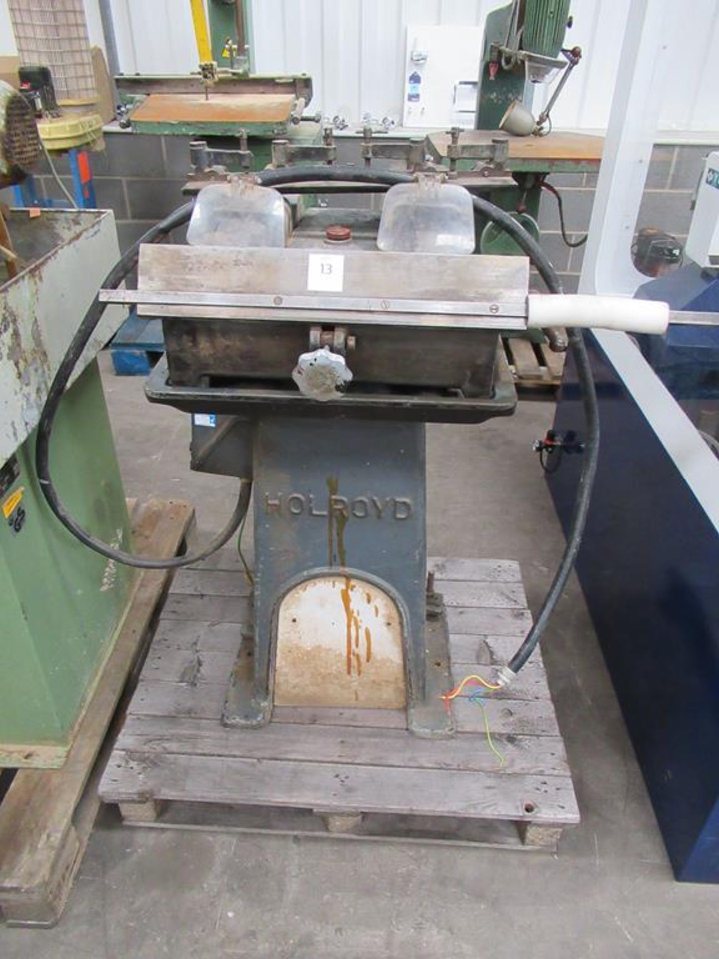 Holroyd Twin Headed Tool Grinder with clamping gear 3 phase