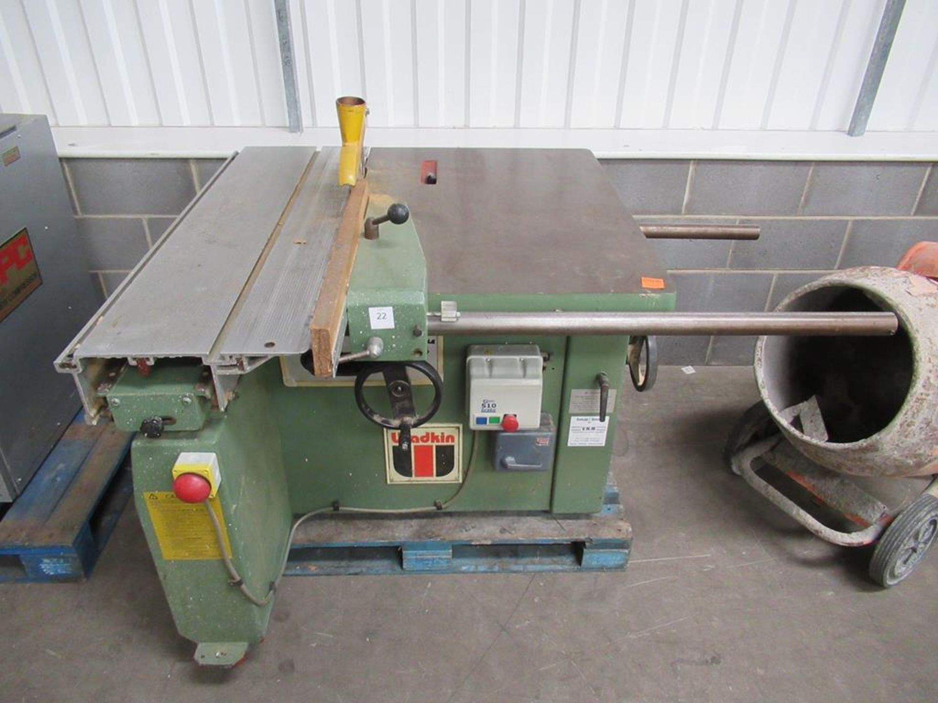 Wadkin CP12 Serial No 8951 Panel Saw 3 phase