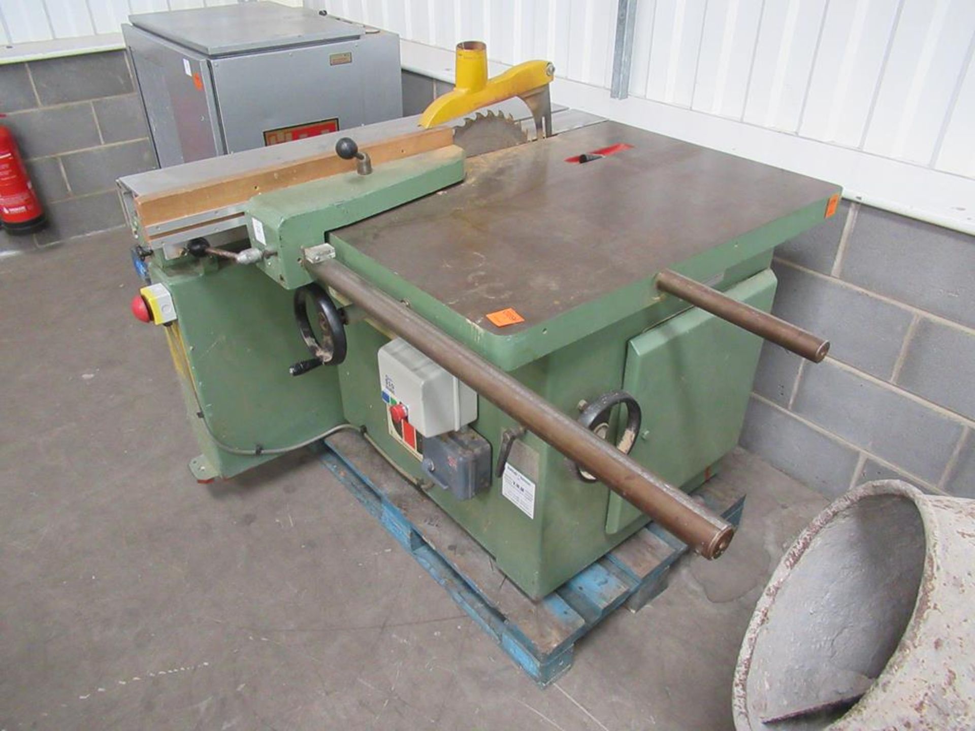 Wadkin CP12 Serial No 8951 Panel Saw 3 phase - Image 2 of 4