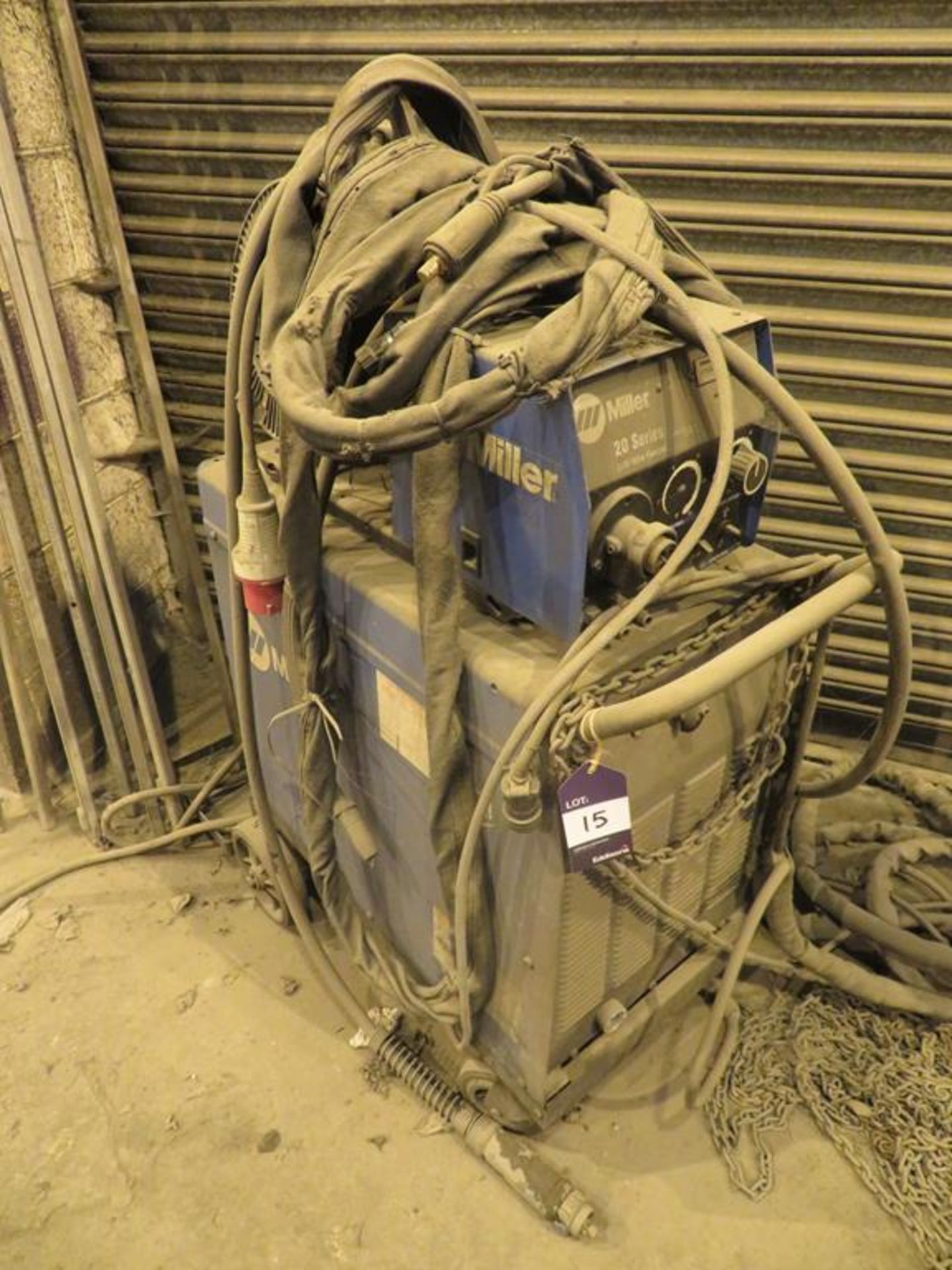 Miller Nig welder with 20 series wire feed unit - Image 2 of 7