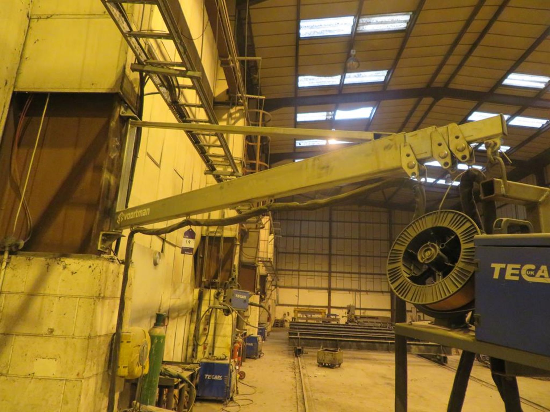 Voortman 50Kg telescopic swing jib approx 6.5m fully extended