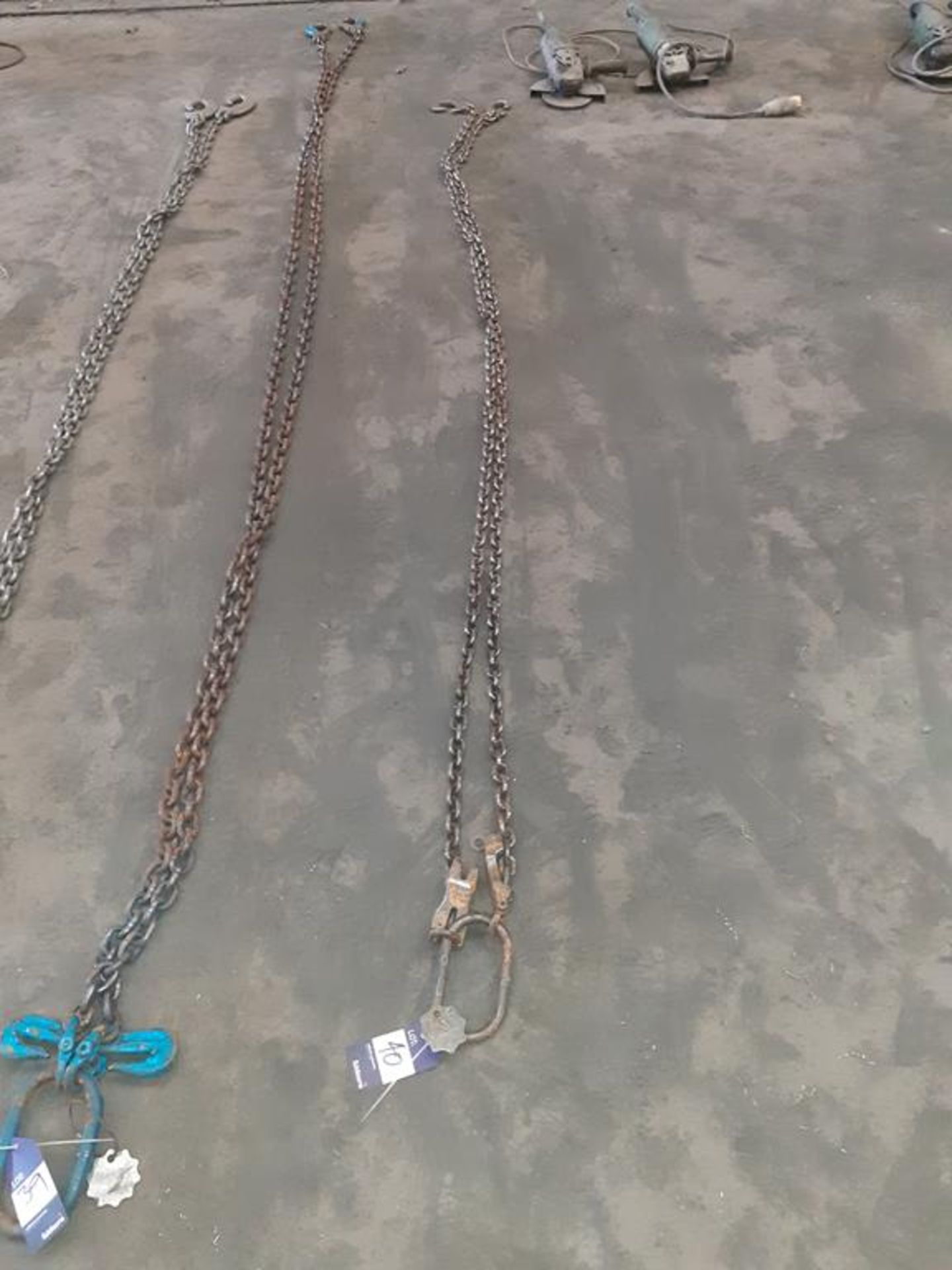 2.8m 2 leg lifting chain with hooks and chain shorteners