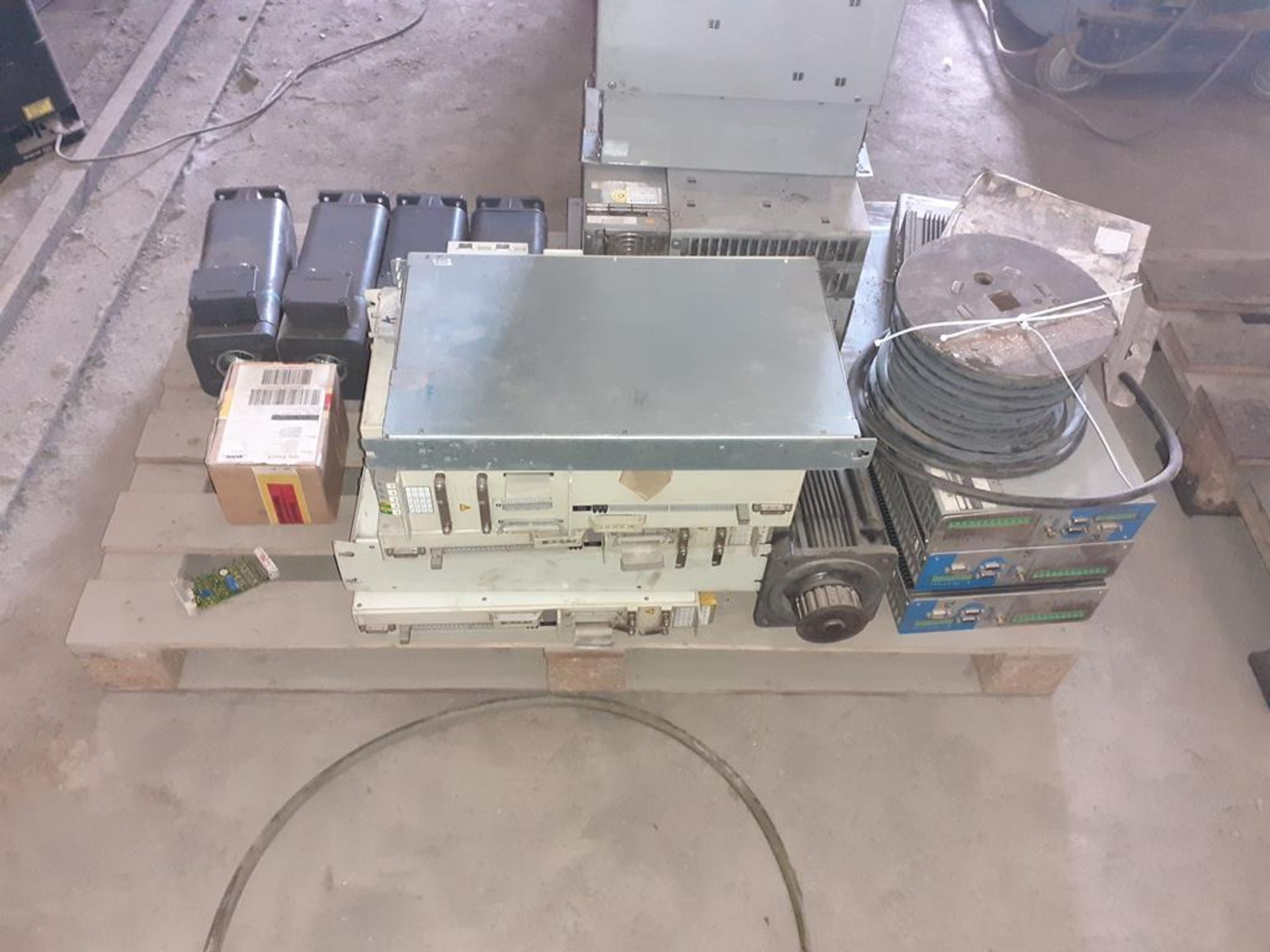 Pallet to contain various Siemens activators, Seidel digital server amplifiers etc - Image 5 of 5