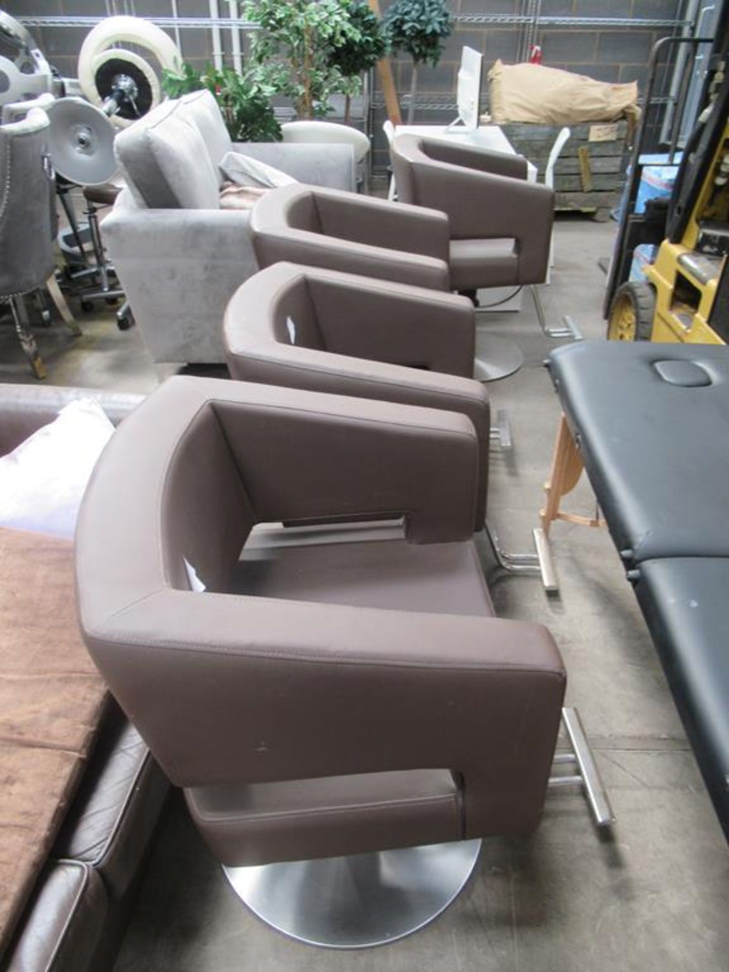 6 x brown leather effect salon chairs - Image 2 of 3