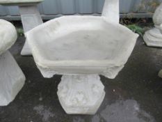 Fluer-De-Lis Bird Bath