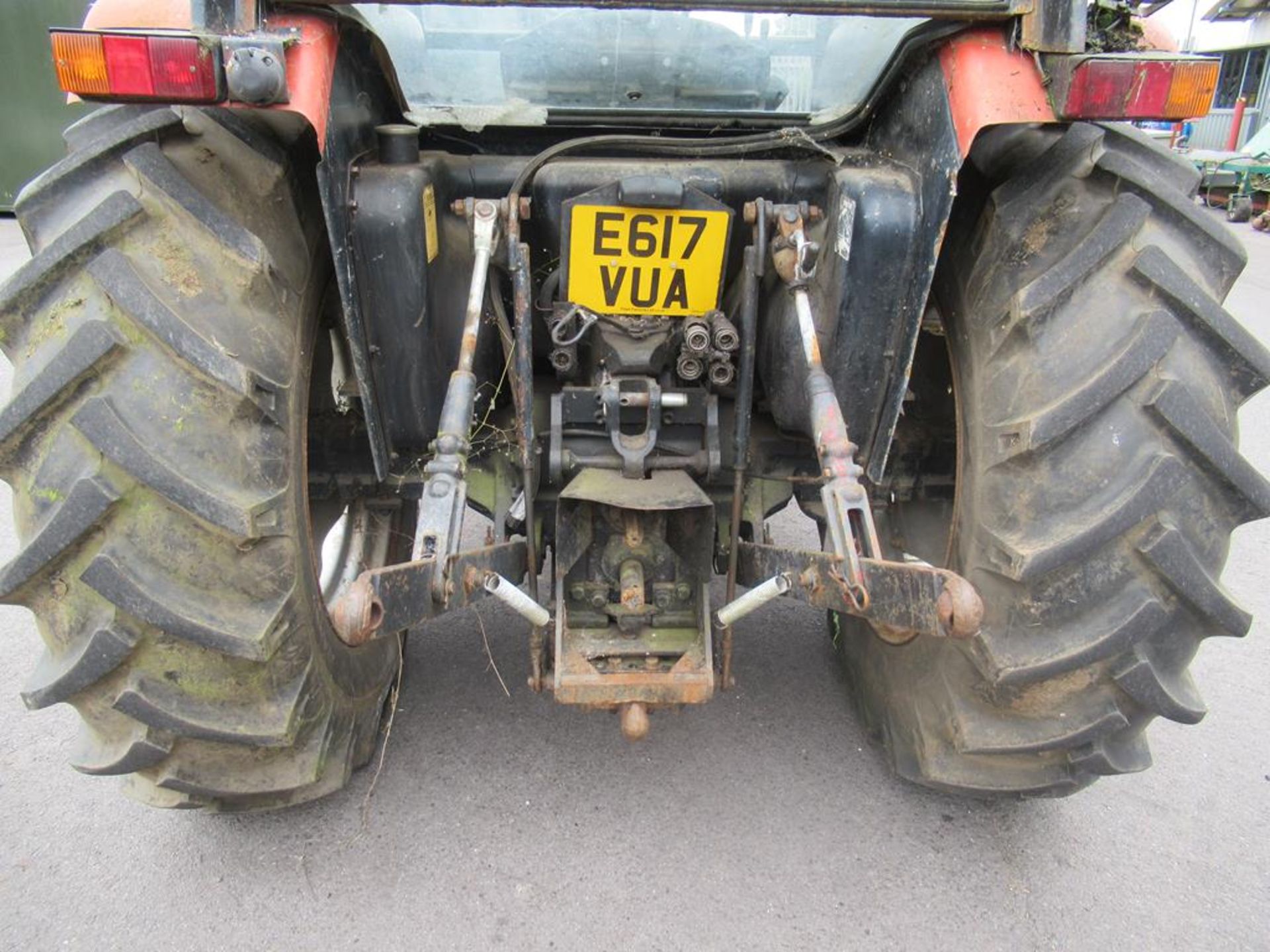 Case 585 MX255 tractor with loading arms and bucket - Image 6 of 22