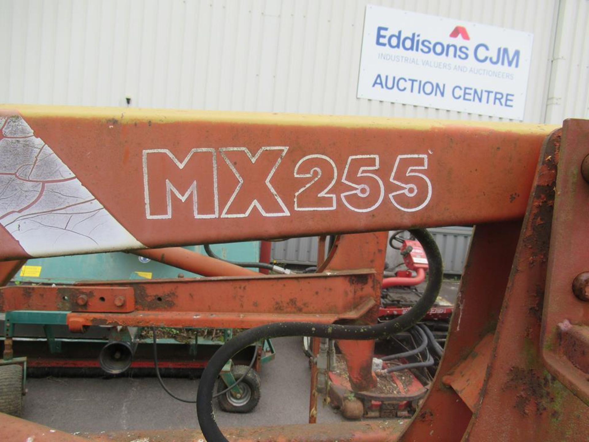 Case 585 MX255 tractor with loading arms and bucket - Image 15 of 22