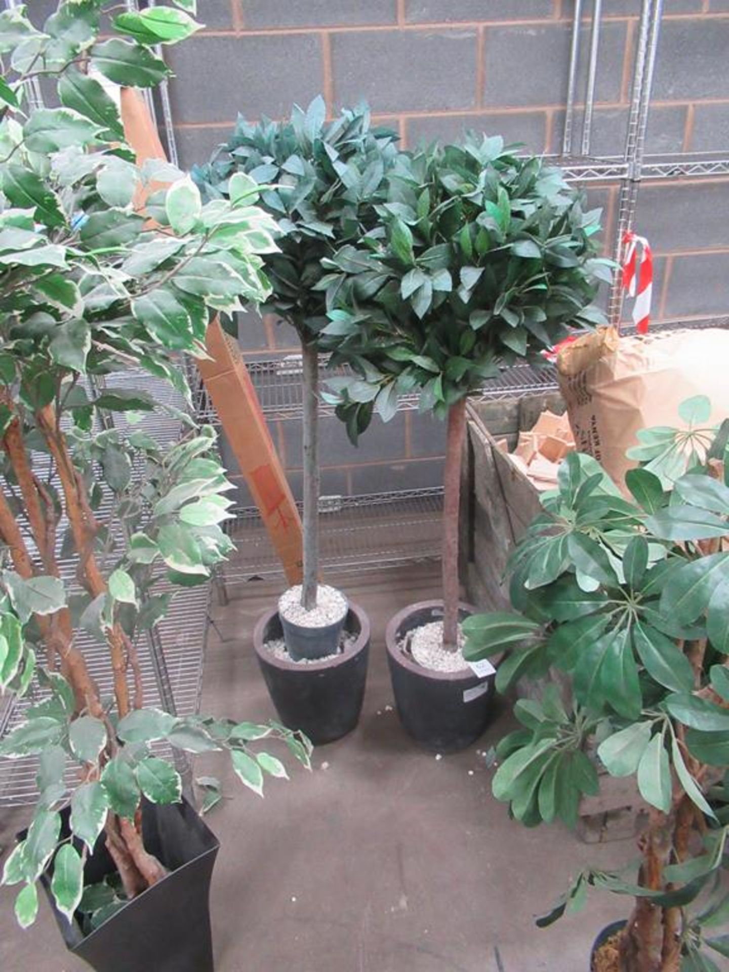 Assorted artificial plants - Image 2 of 4