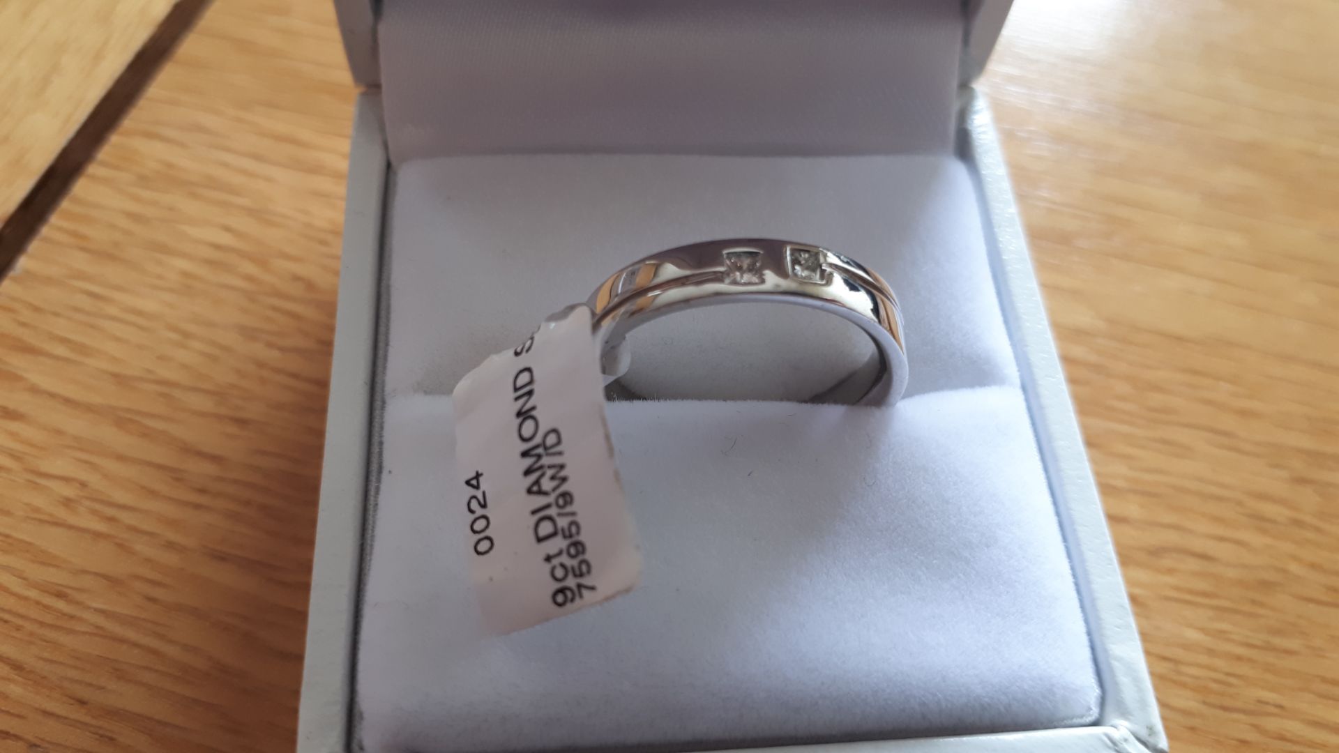 9CT 2 Princess Diamond band, Size = L, RRP £565 Viewing Strictly by appointment only - Image 2 of 3