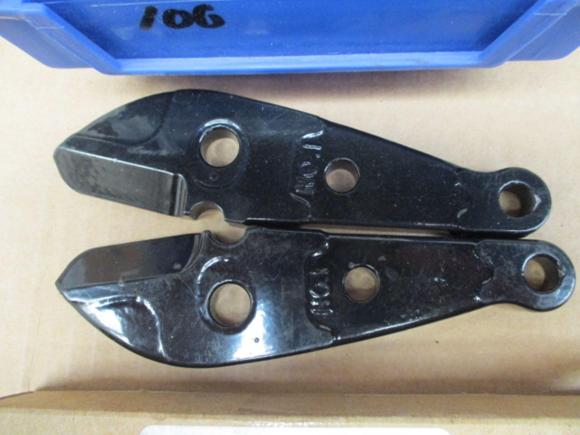 Spare jaws for bolt croppers - Image 2 of 4