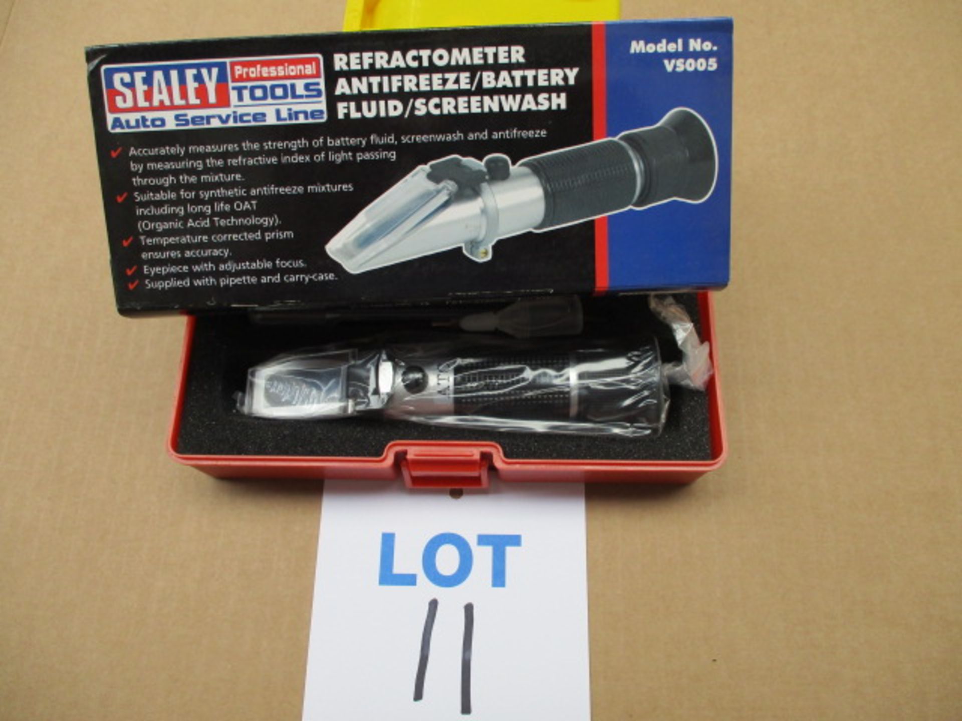 Refractometer - Image 2 of 3