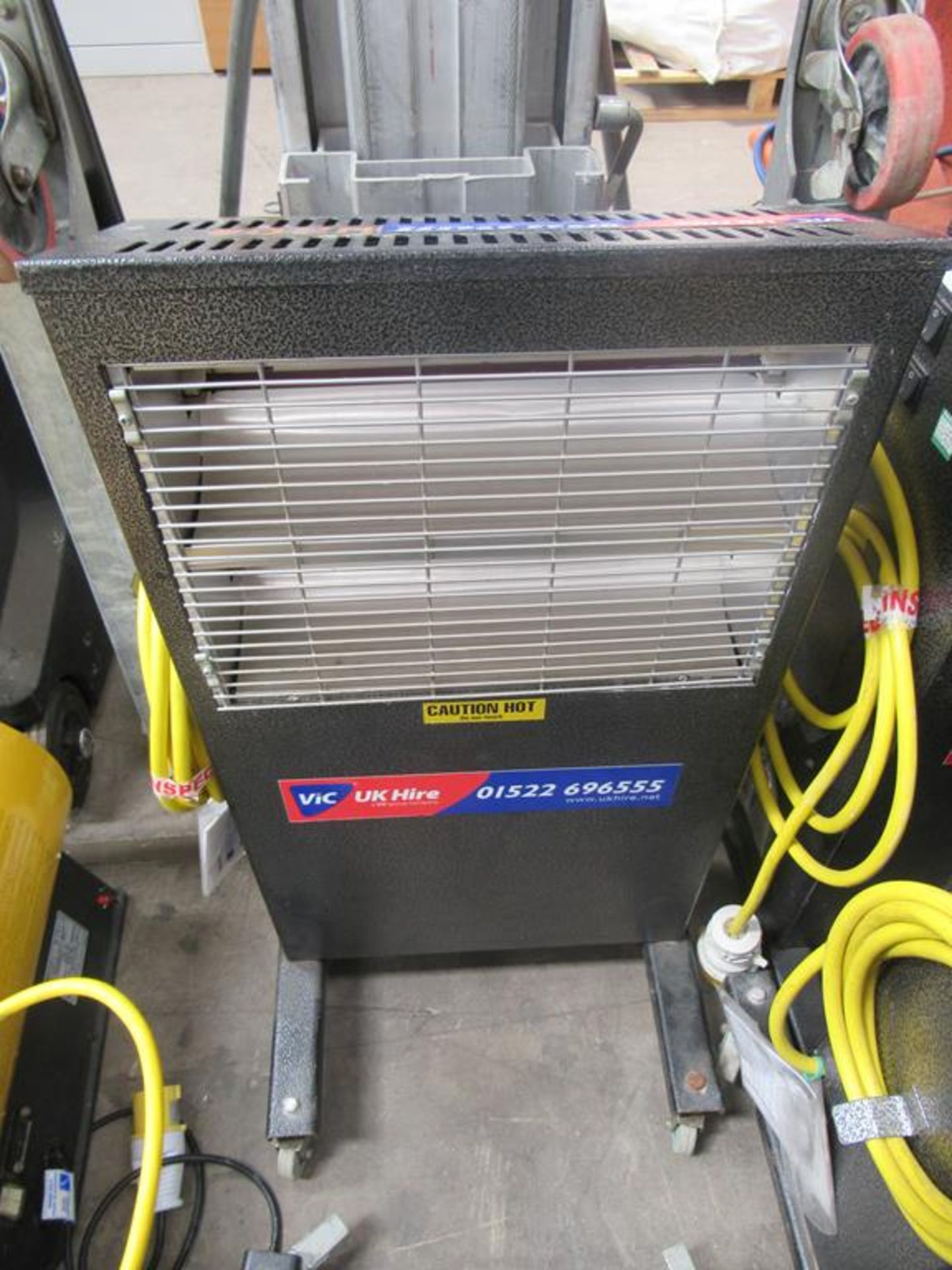 Pair of 110V portable heaters - Image 2 of 2