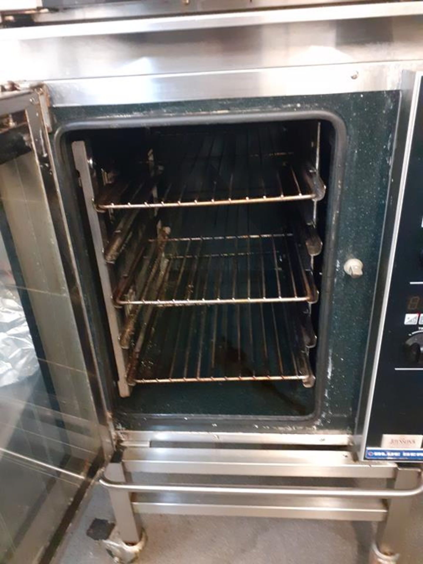 Blue Seal Turbofan E33D5 Electric Convection Oven - Image 3 of 5