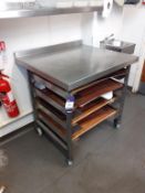 Stainless Steel Bottom Tray Rack Prep Bench with Trays