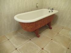 Free standing Claw Foot roll top painted fibre glass bath with taps (buyer to cap pipe work on remov