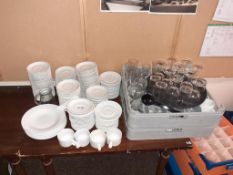 Large quantity of crockery and glass wear