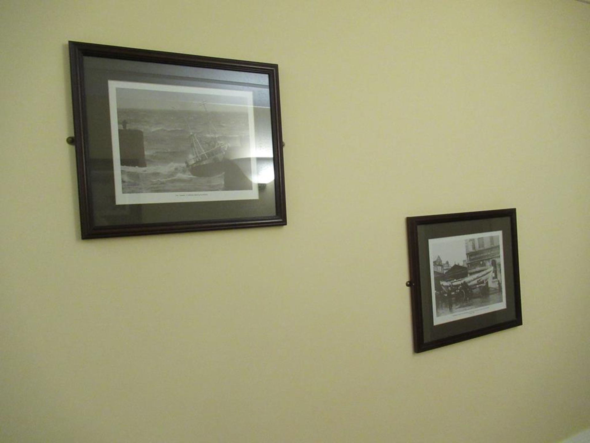 16 various boating/sailing/fishing related framed prints in corridor - Image 6 of 9