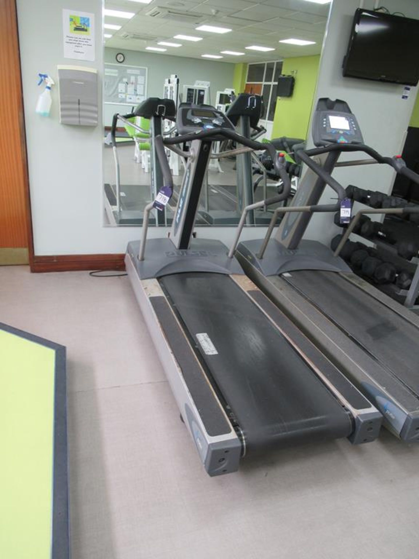 Pulse ascent running machine programmable