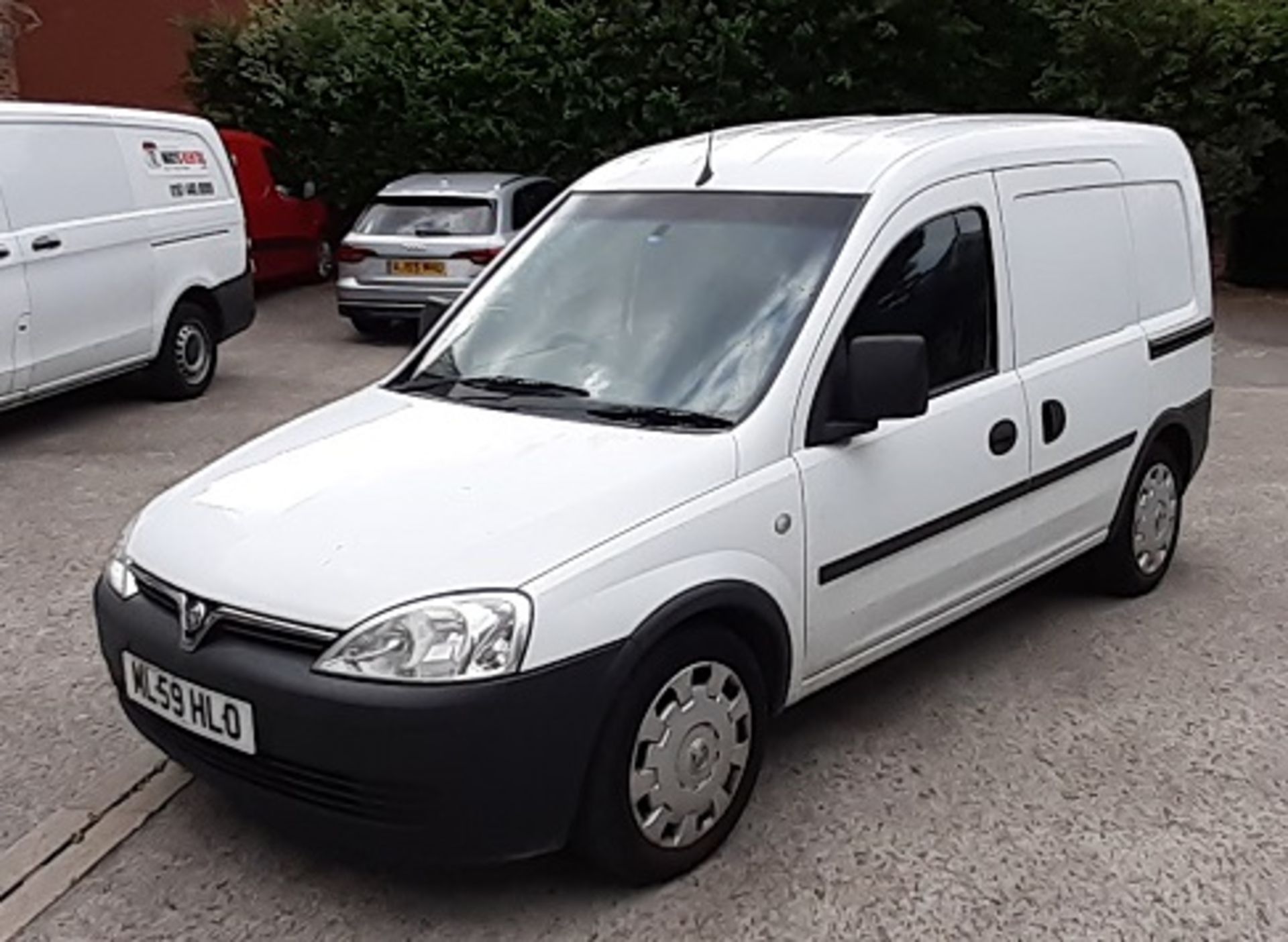 Vauxhall Combo 2000 1.3 CDTI Van Registration ML59 - Image 6 of 10