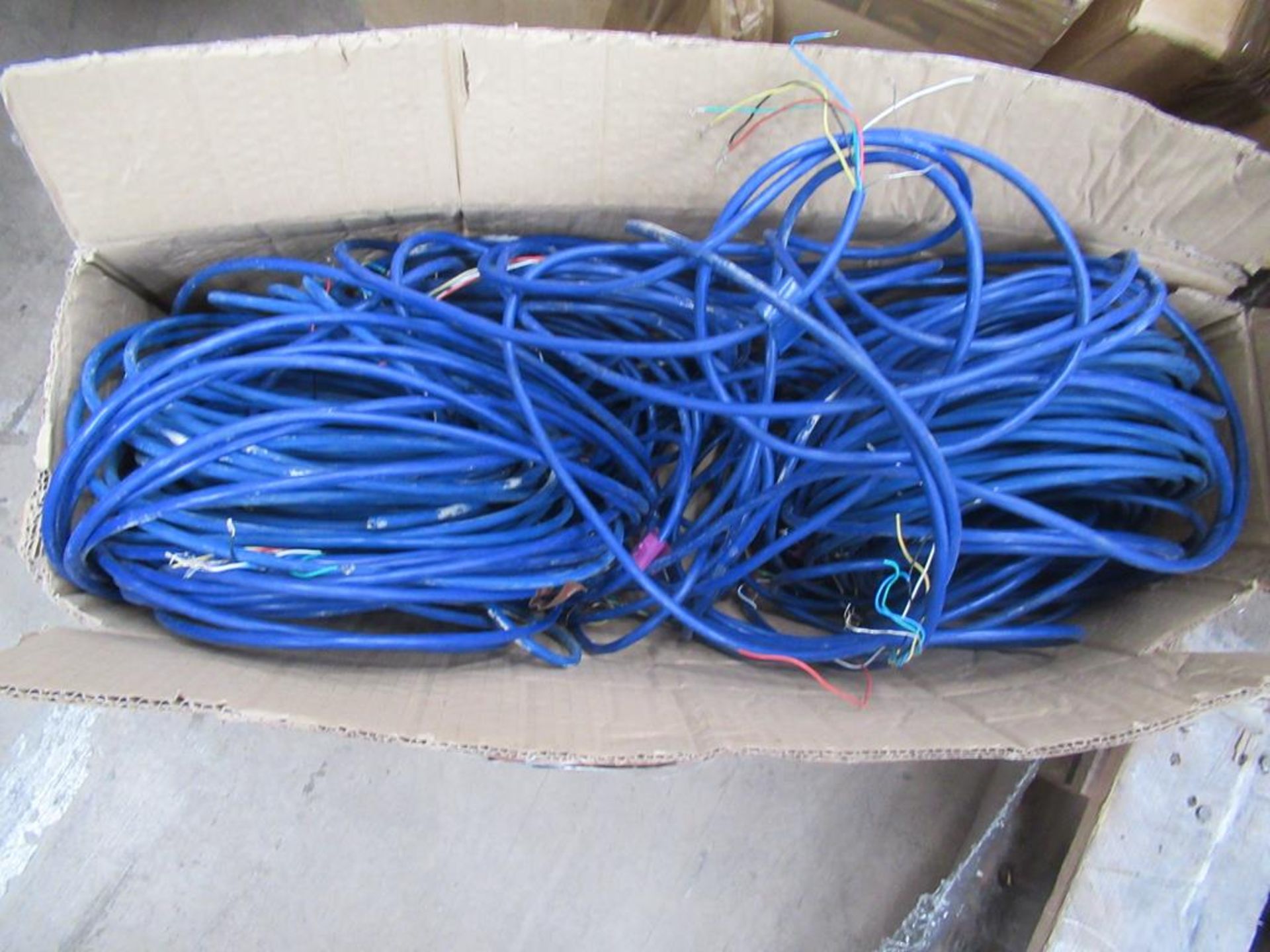 Box of Load Cells, Cables etc . - Image 3 of 6