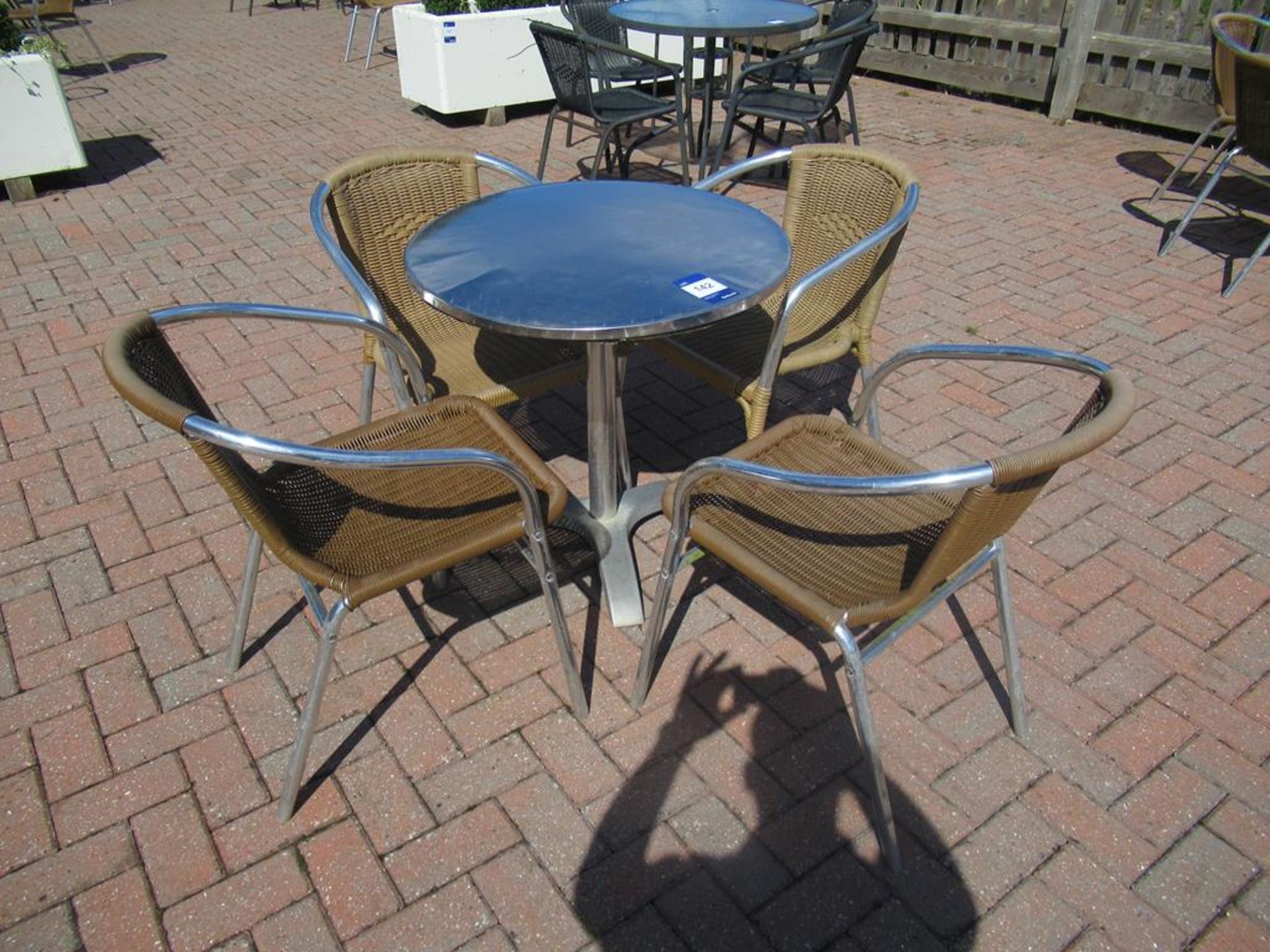 Metal Frame Circular Top Garden Table with 4 x Metal Framed Garden Chairs
