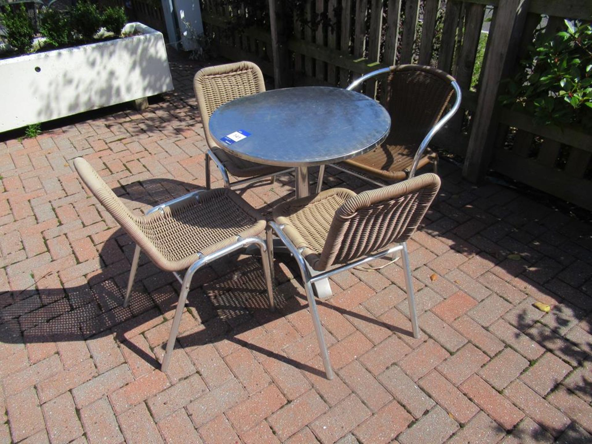 Metal Frame Circular Top Garden Table with 4 x Metal Framed Garden Chairs - Image 3 of 3