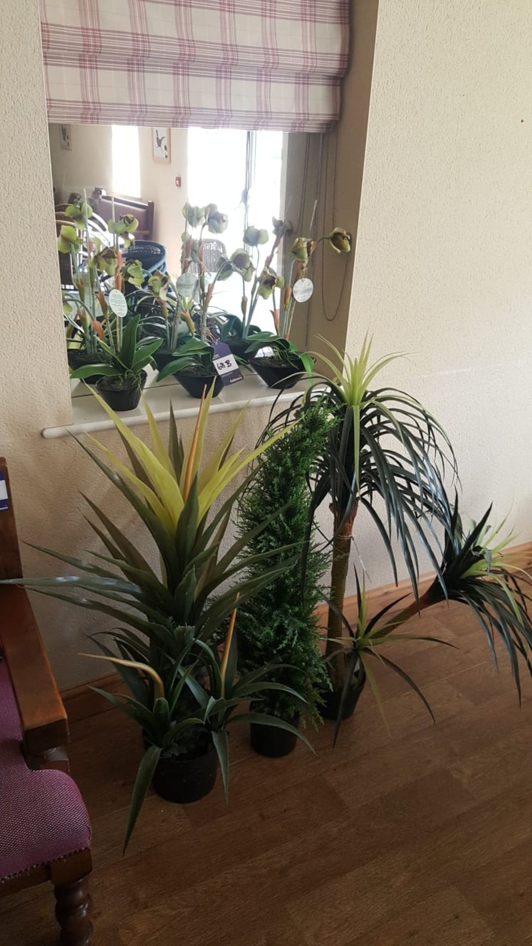 6 x artificial plants