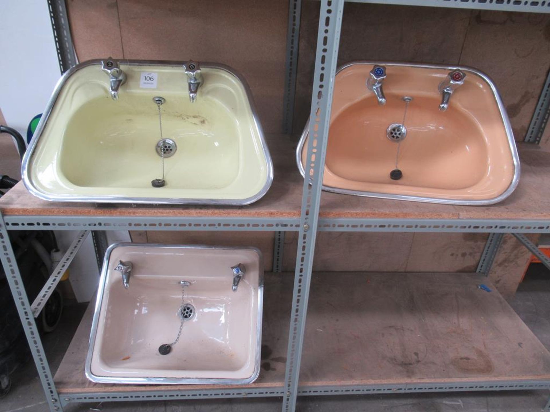 3 x Vintage Styled Coloured Sink Basins