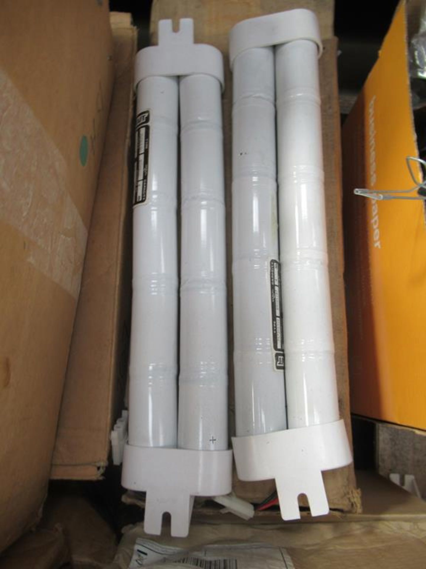 Pallet of assorted lighting including spot lights, - Image 5 of 11