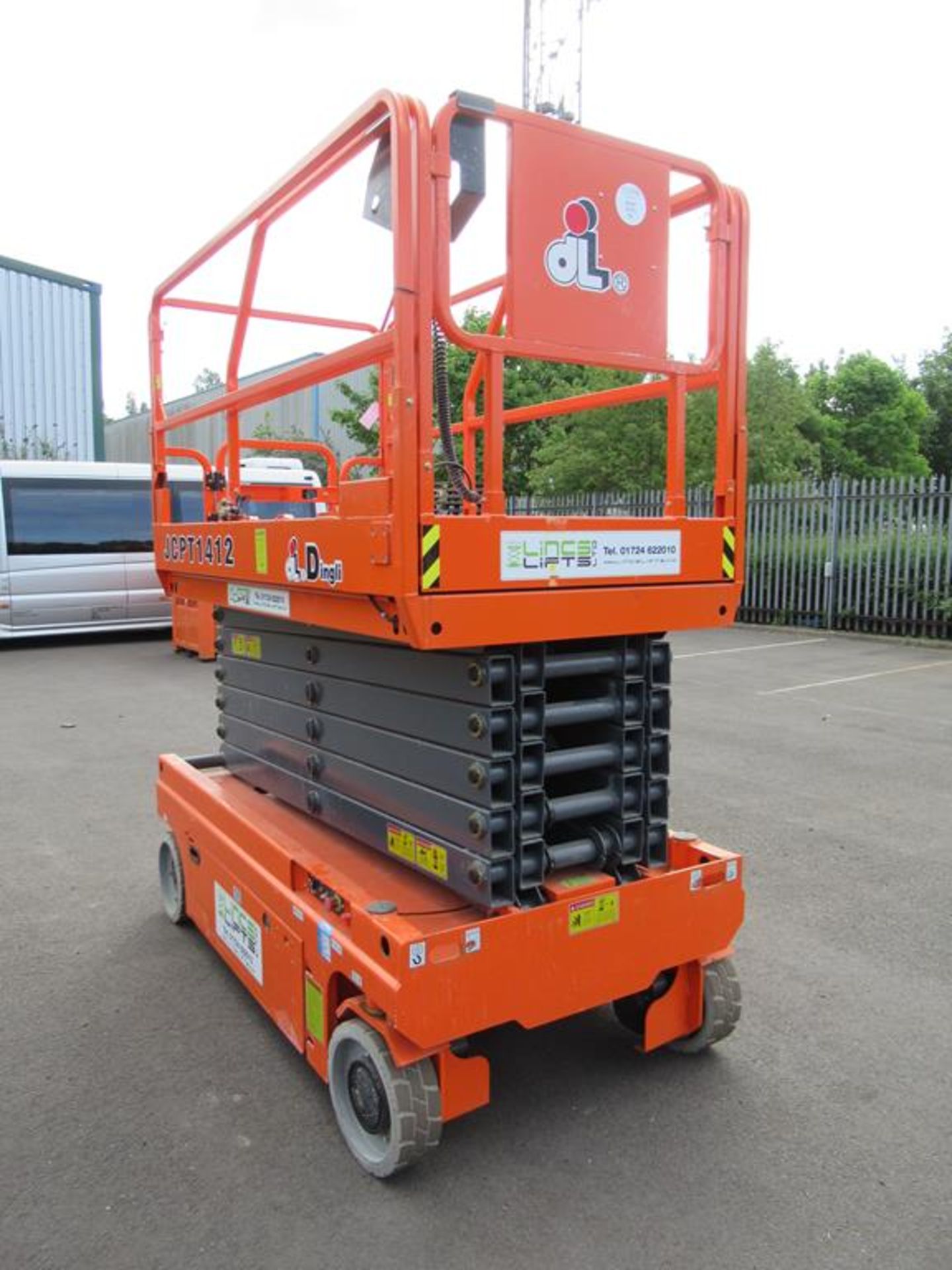 Dingli JCPT 1412 DC 24V electric scissor lift - Image 4 of 6