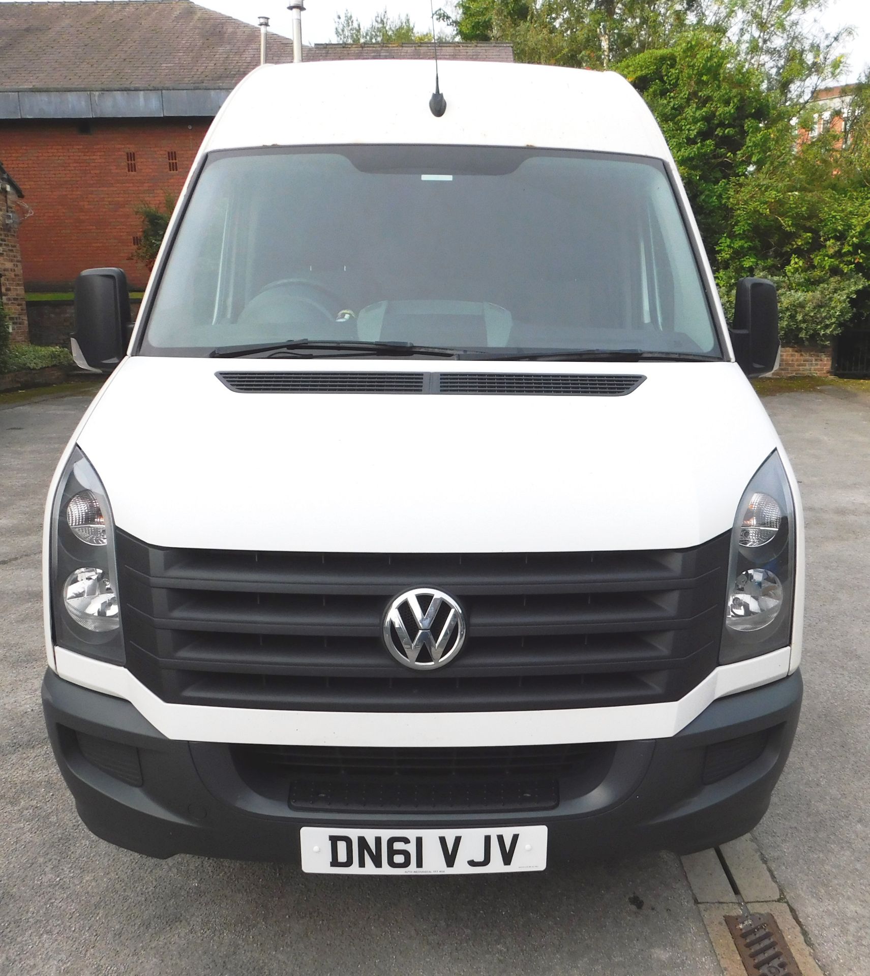 VW Crafter CR35 109 TDI LW Panel Van, 3500kg GVW, odometer reading 149,752 miles, registration - Image 2 of 10