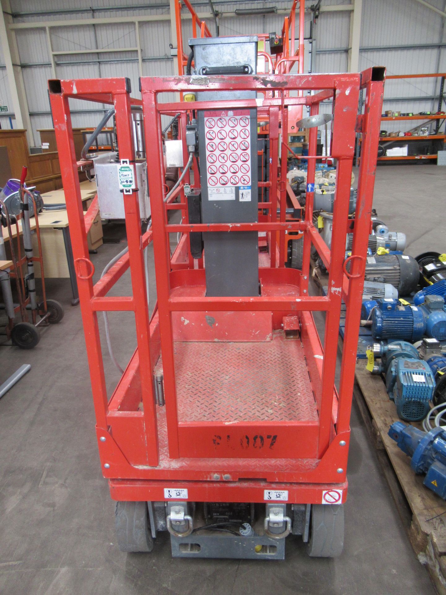 Skyjack SJ16 vertical mast lift - Image 2 of 4