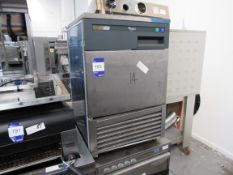 Whirlpool AGB 024/01/G/WP Ice Making Machine.