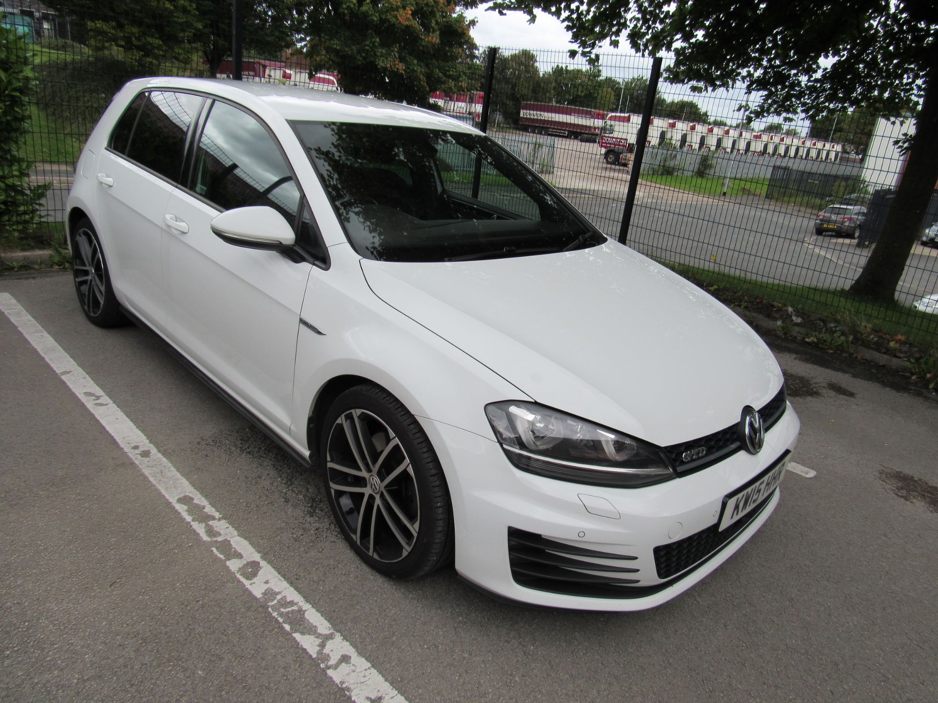 VW Golf GTD, 5 Door Hatchback, Registration KW15 H - Image 8 of 17