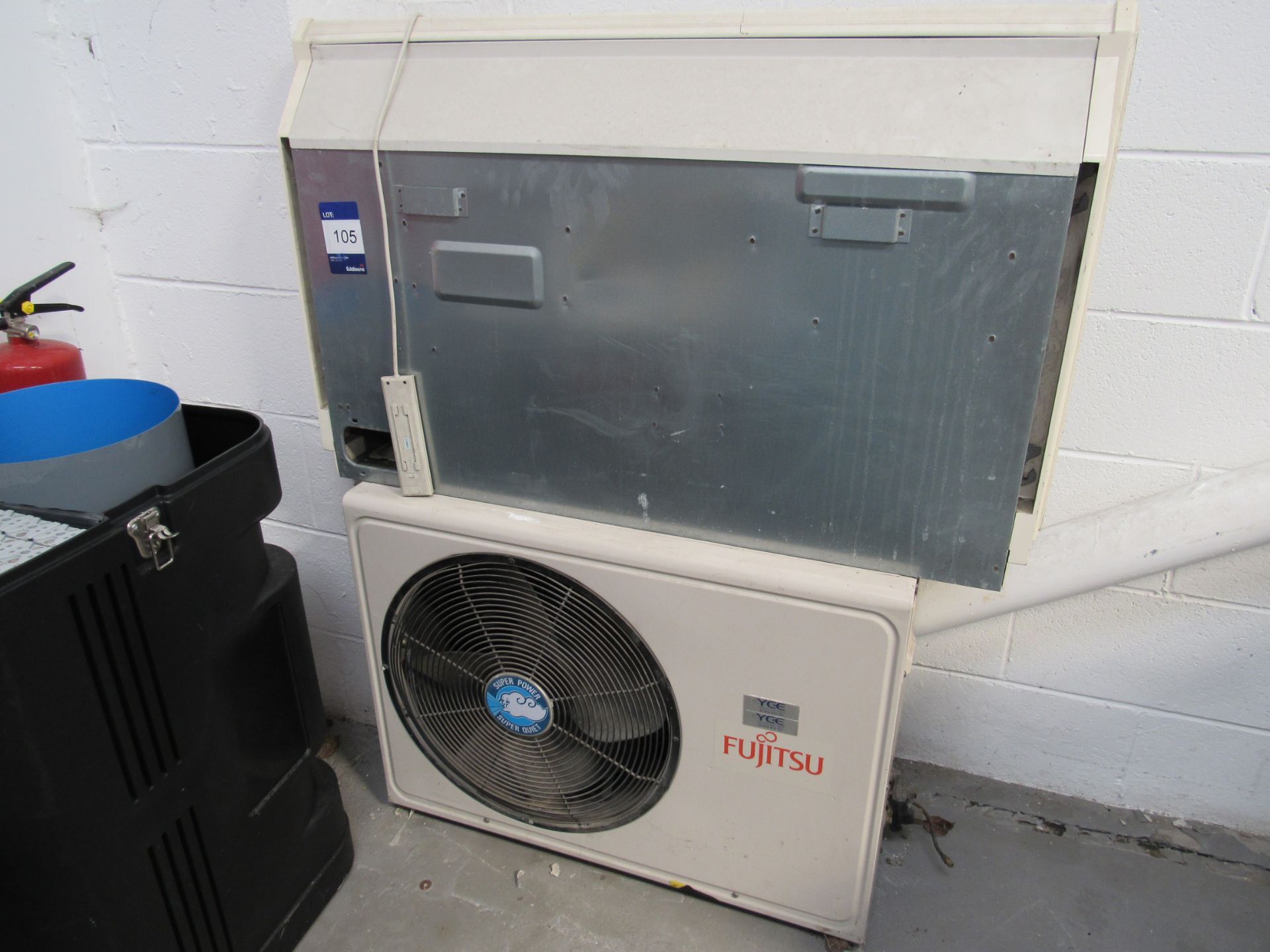 Fujitsu Air Con Unit with condenser