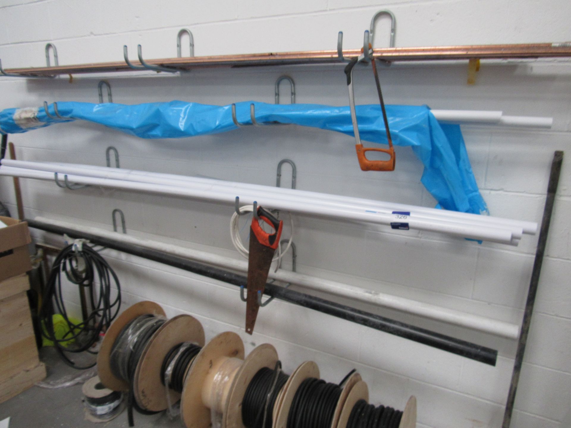 Quantity Cables to Bar and Various Pipework
