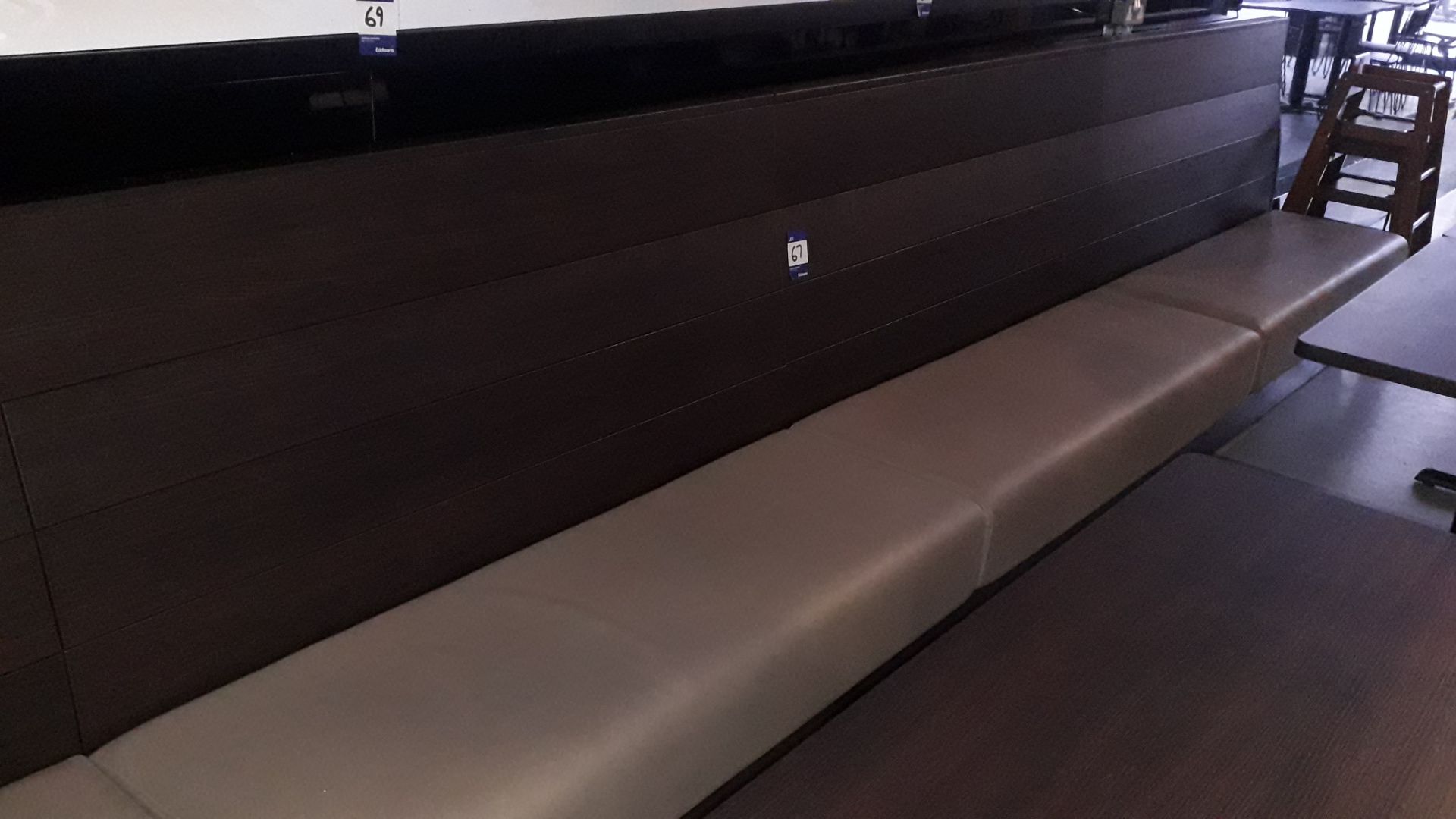 Nine Sections of Oak Effect Bench Seating, Leather Upholstered Seats – Located 85 Scoresby Street, - Image 3 of 5