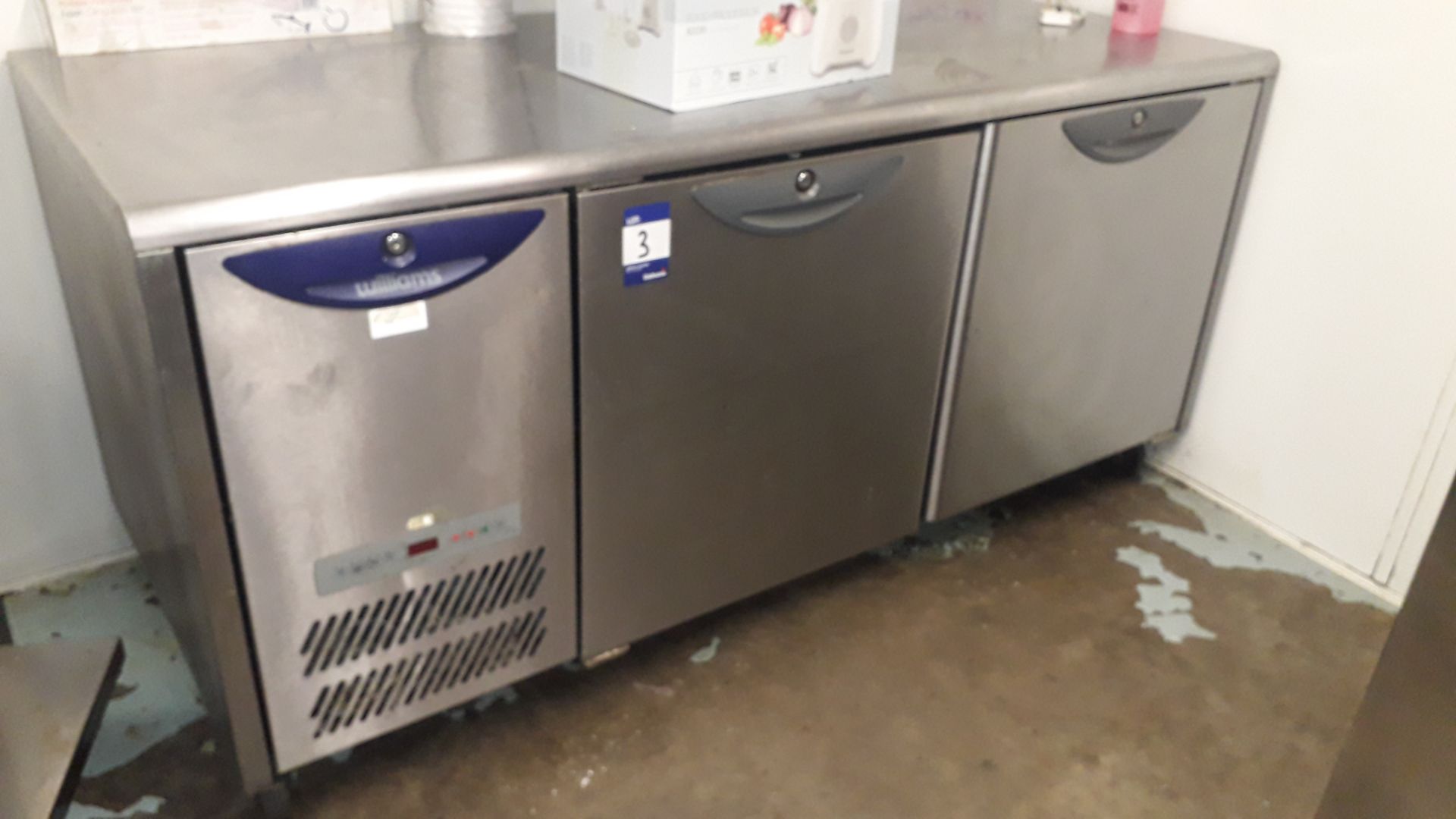 Williams HE2U Stainless Steel Double Door Counter Refrigerator – Located 85 Scoresby Street, London,