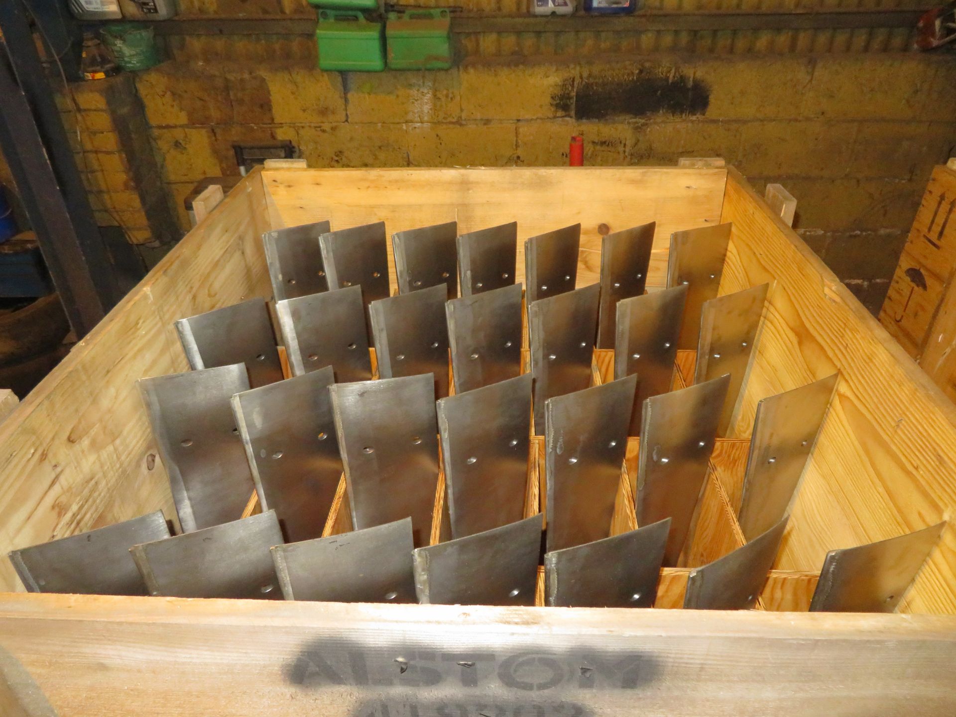 Crate to contain 28 Alstom Steam Turbine Blades