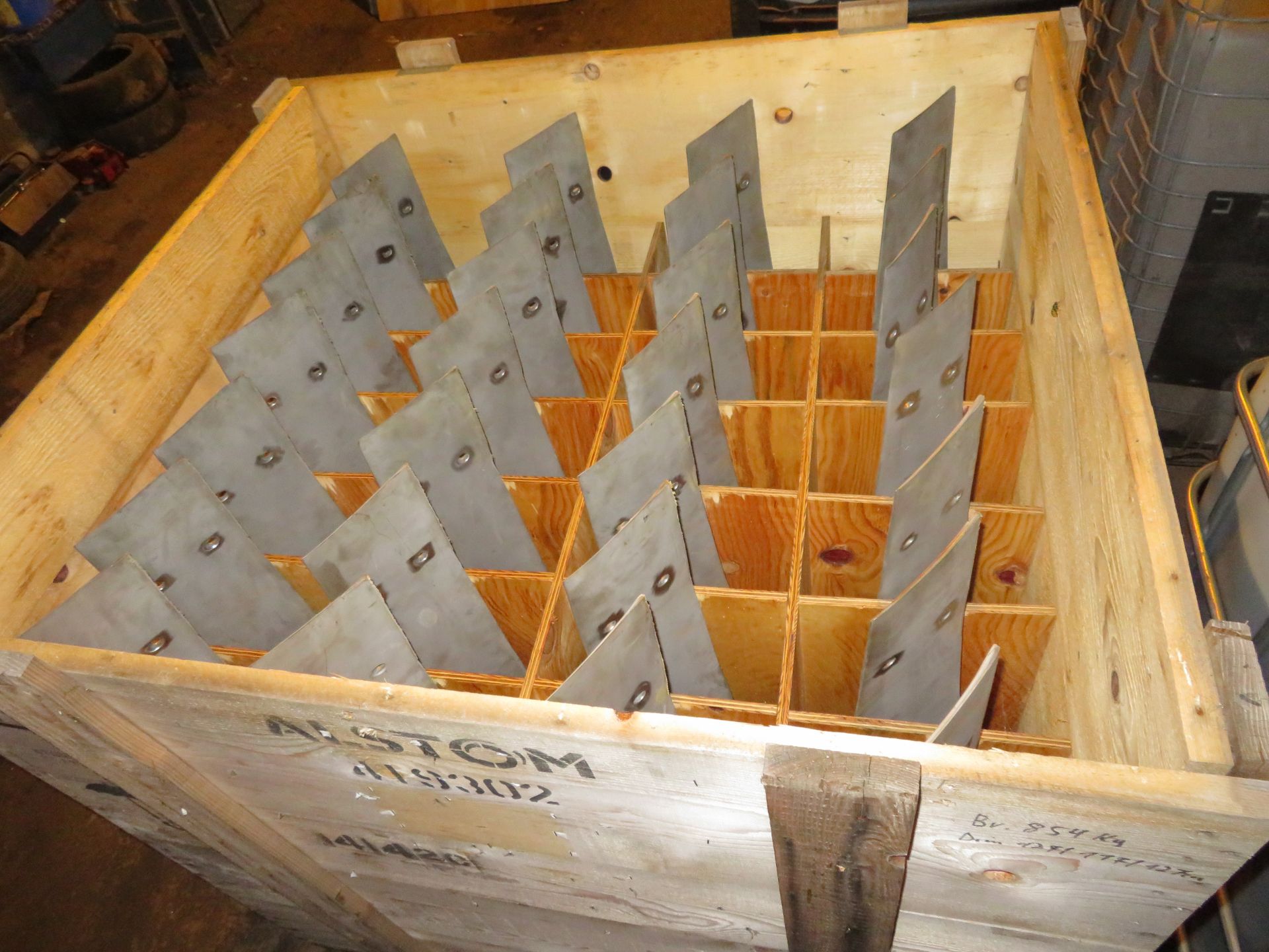 Crate to contain 28 Alstom Steam Turbine Blades