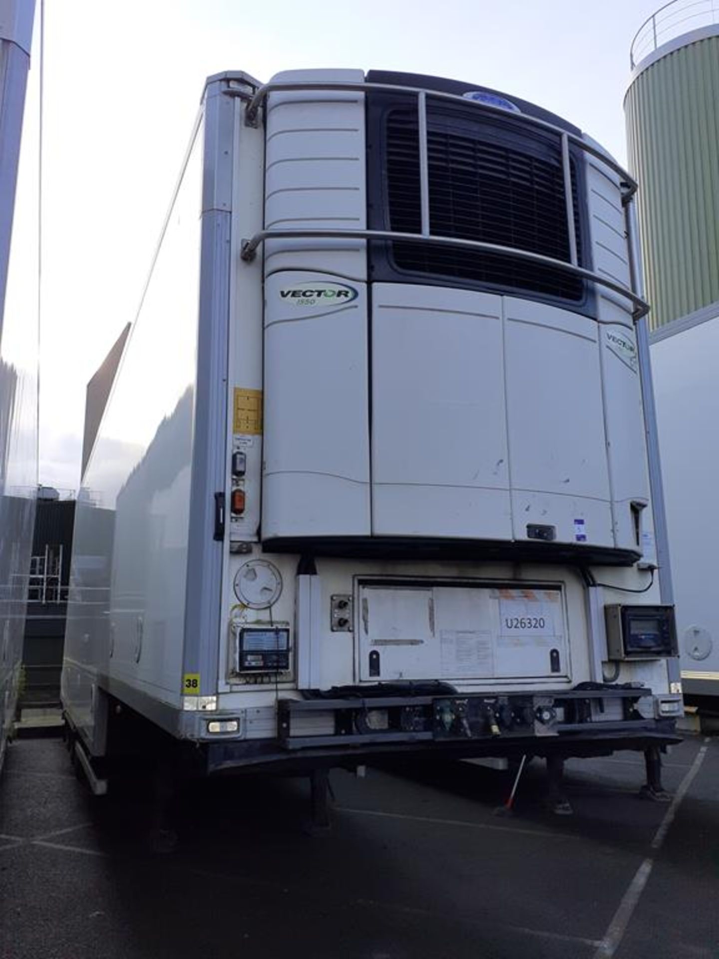 High Specification Gray and Adams Refrigerated double deck trailer - Image 2 of 15