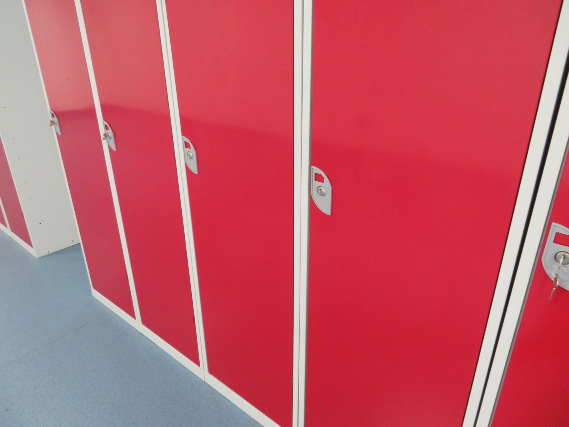 18 x QMP Single Door Personel lockers - Image 2 of 4