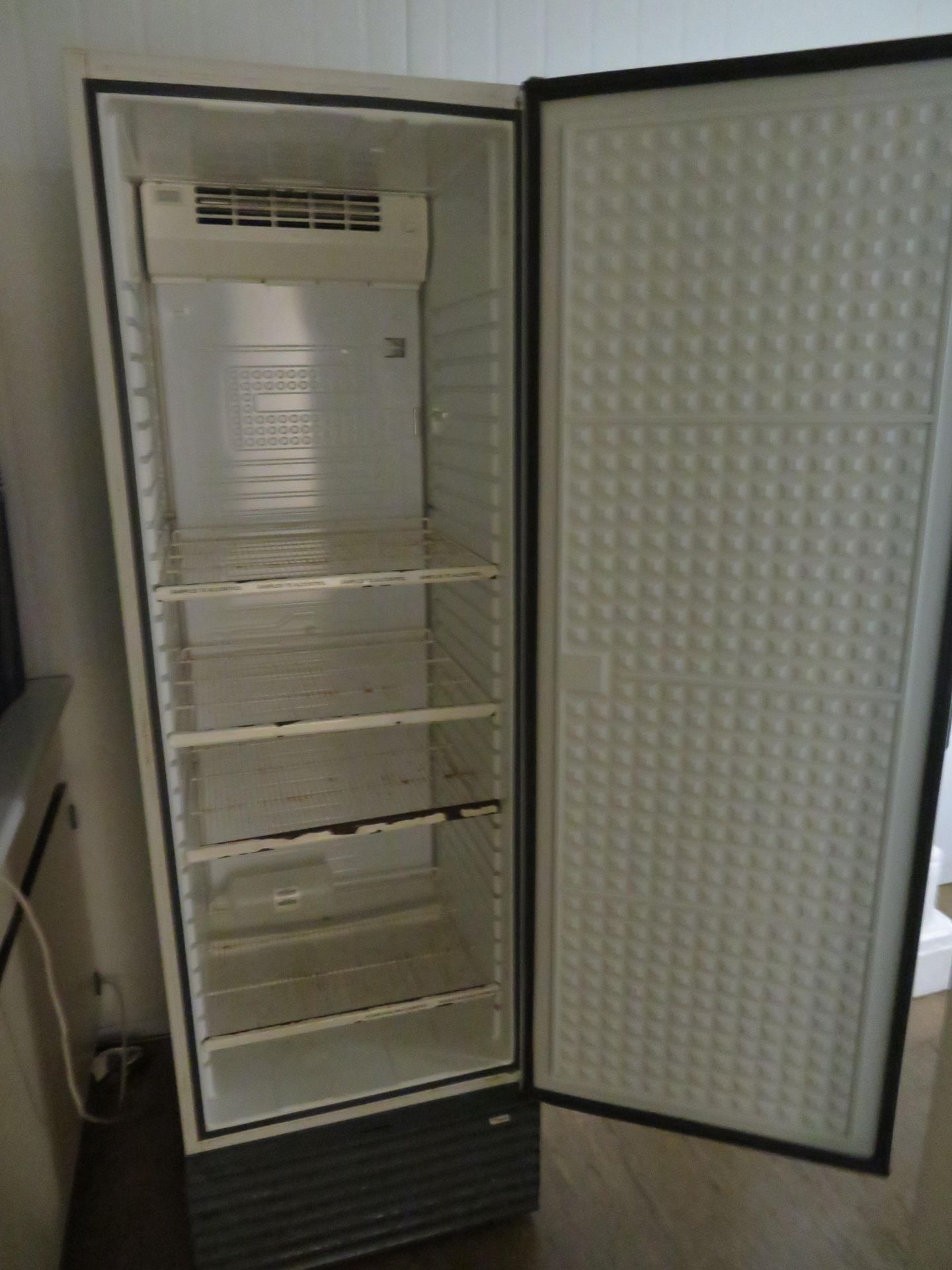 Carvell single door sample fridge - Image 2 of 3