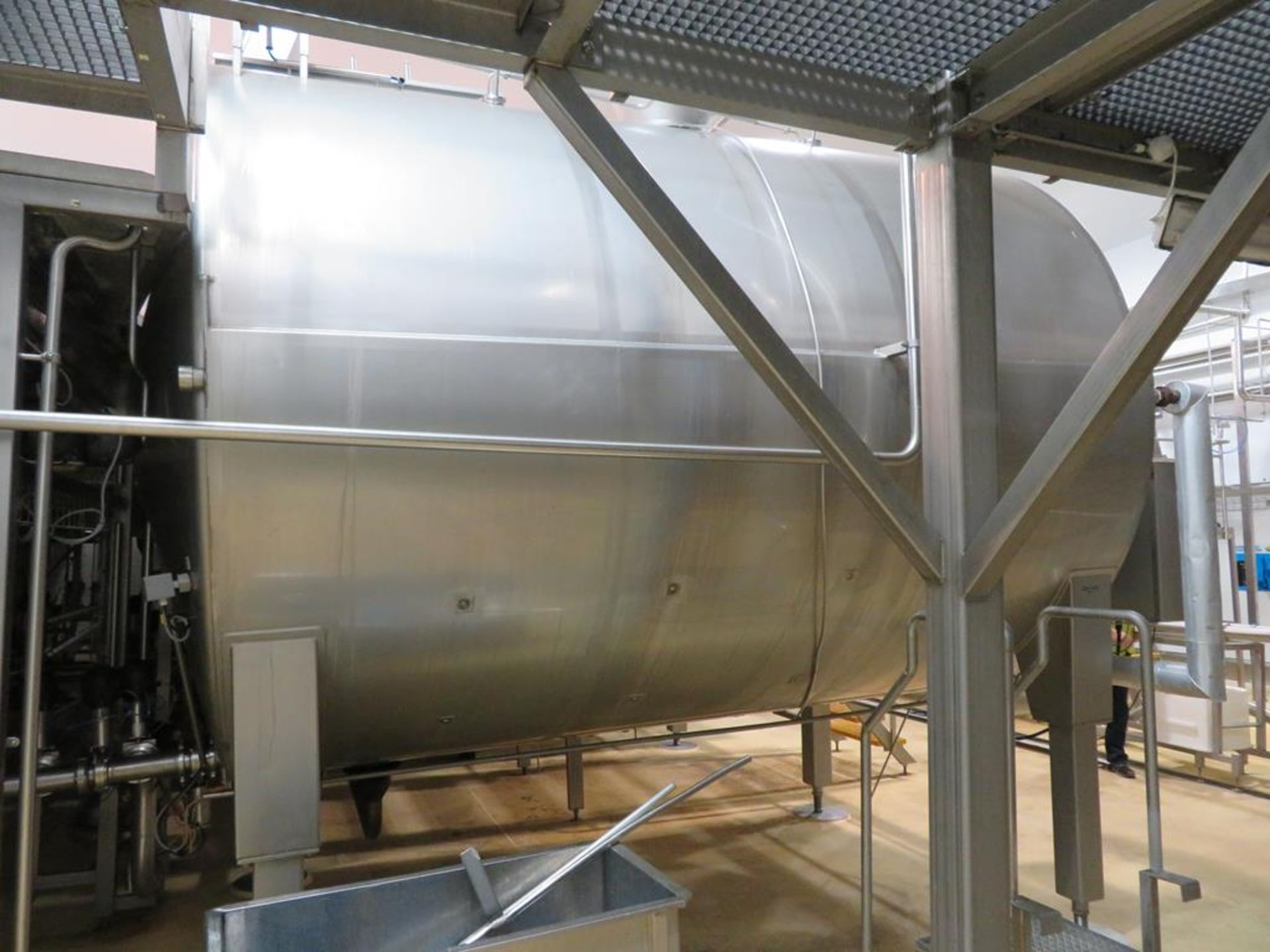 8 x horizontal stainless steel 22,500 litre cheese - Image 2 of 31