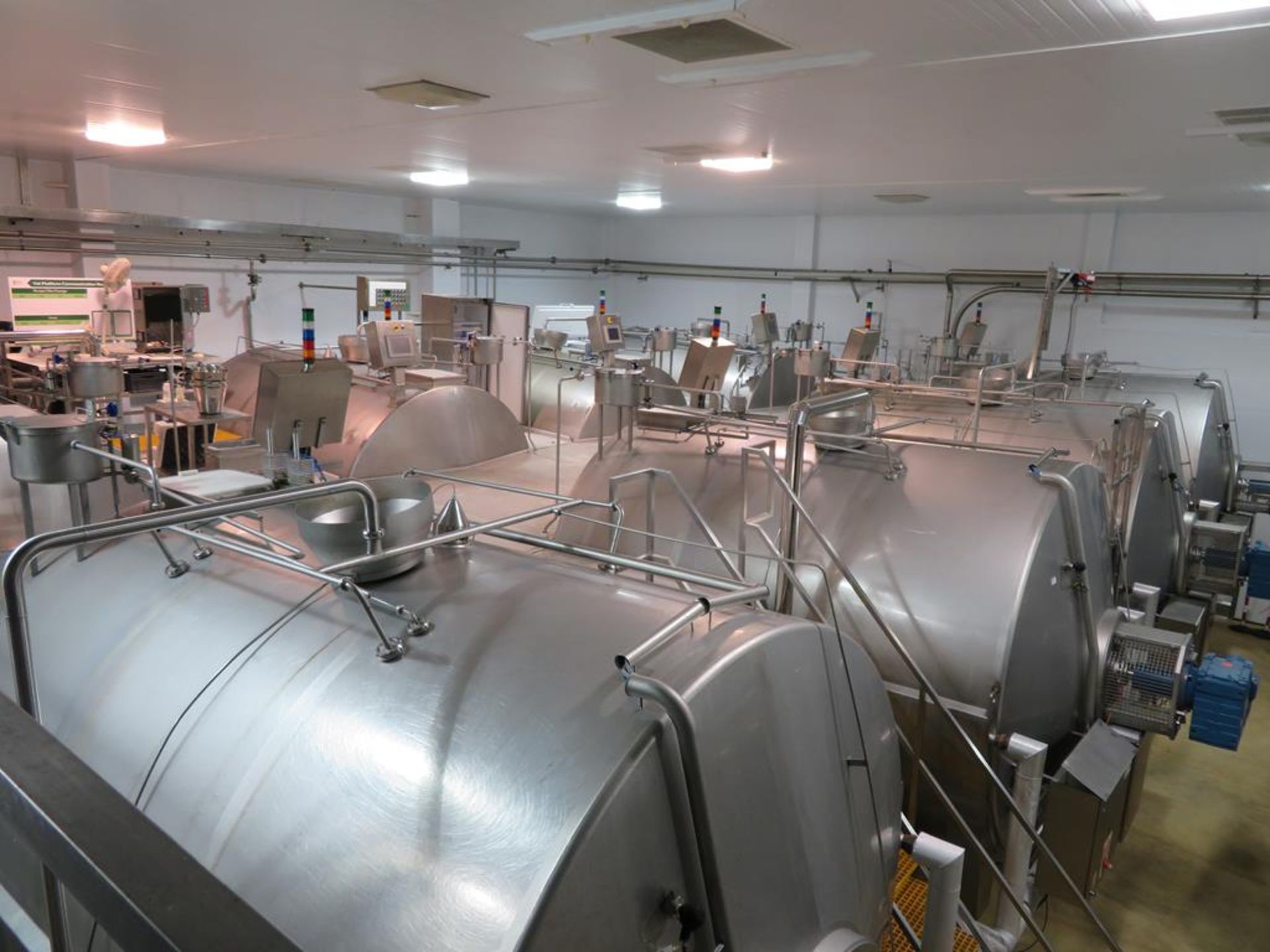 8 x horizontal stainless steel 22,500 litre cheese - Image 31 of 31